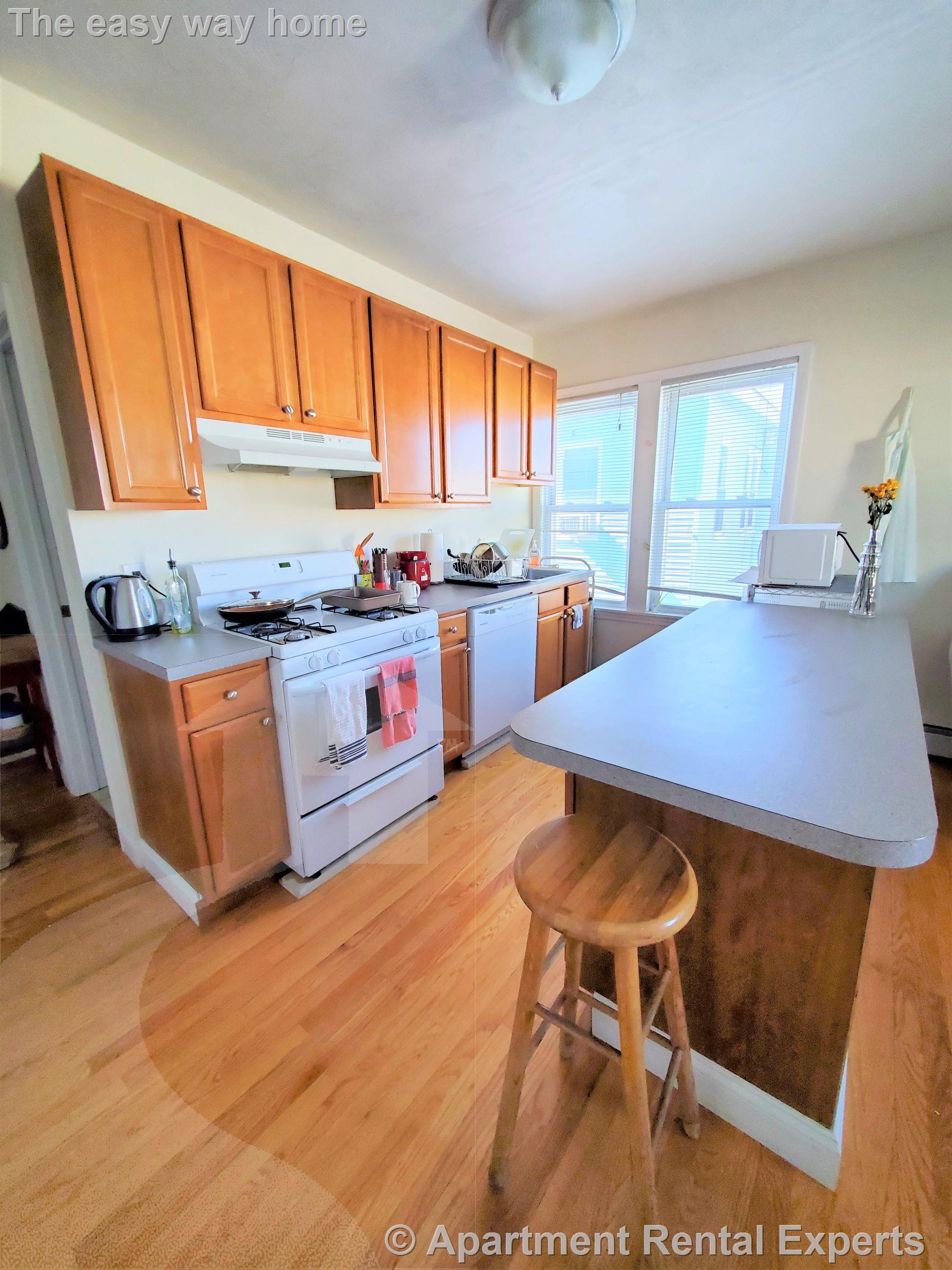 389.5 Columbia St, Inman Square