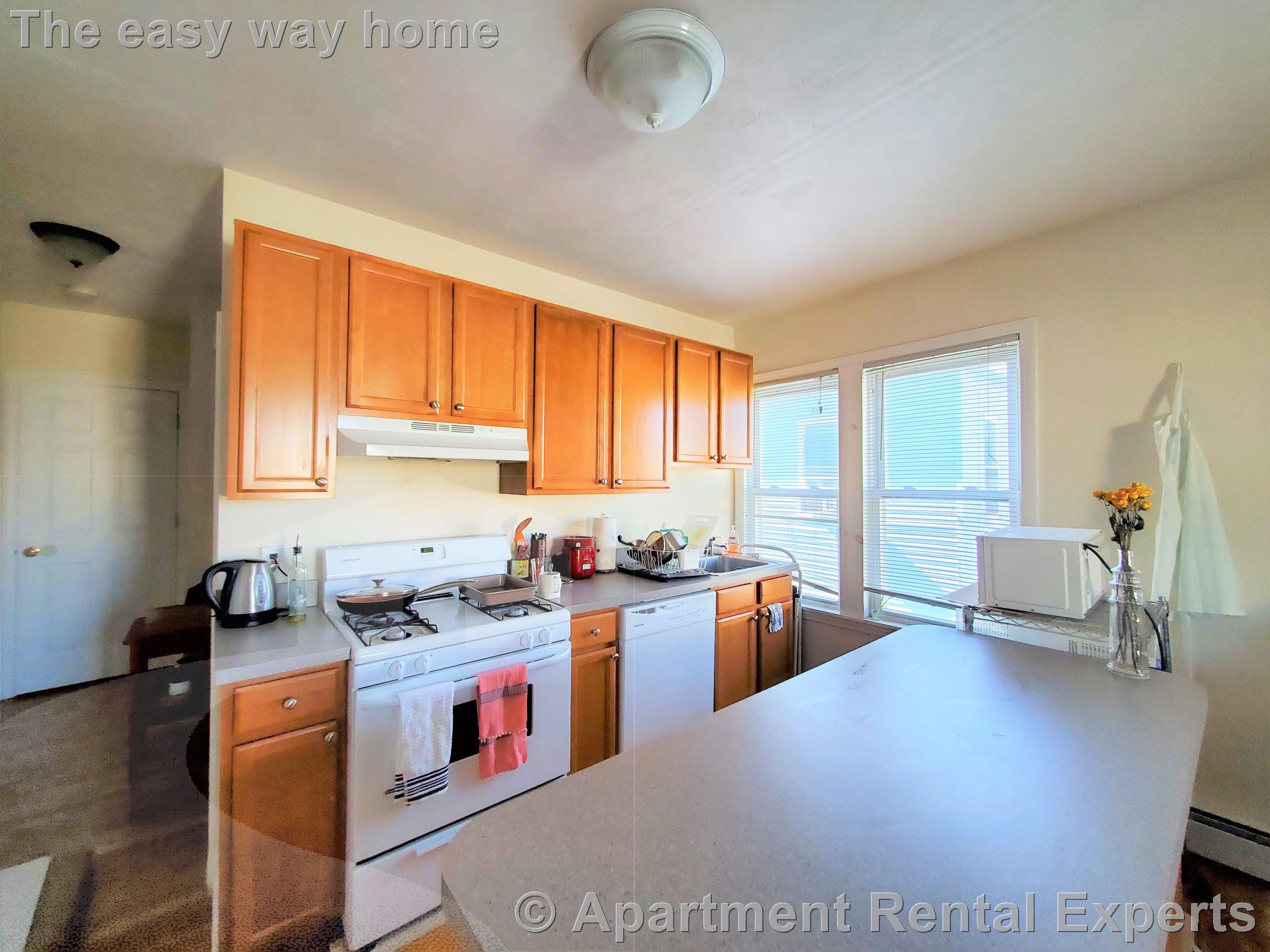 389.5 Columbia St, Inman Square