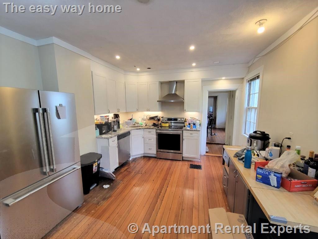 36 Lee St, Central Square