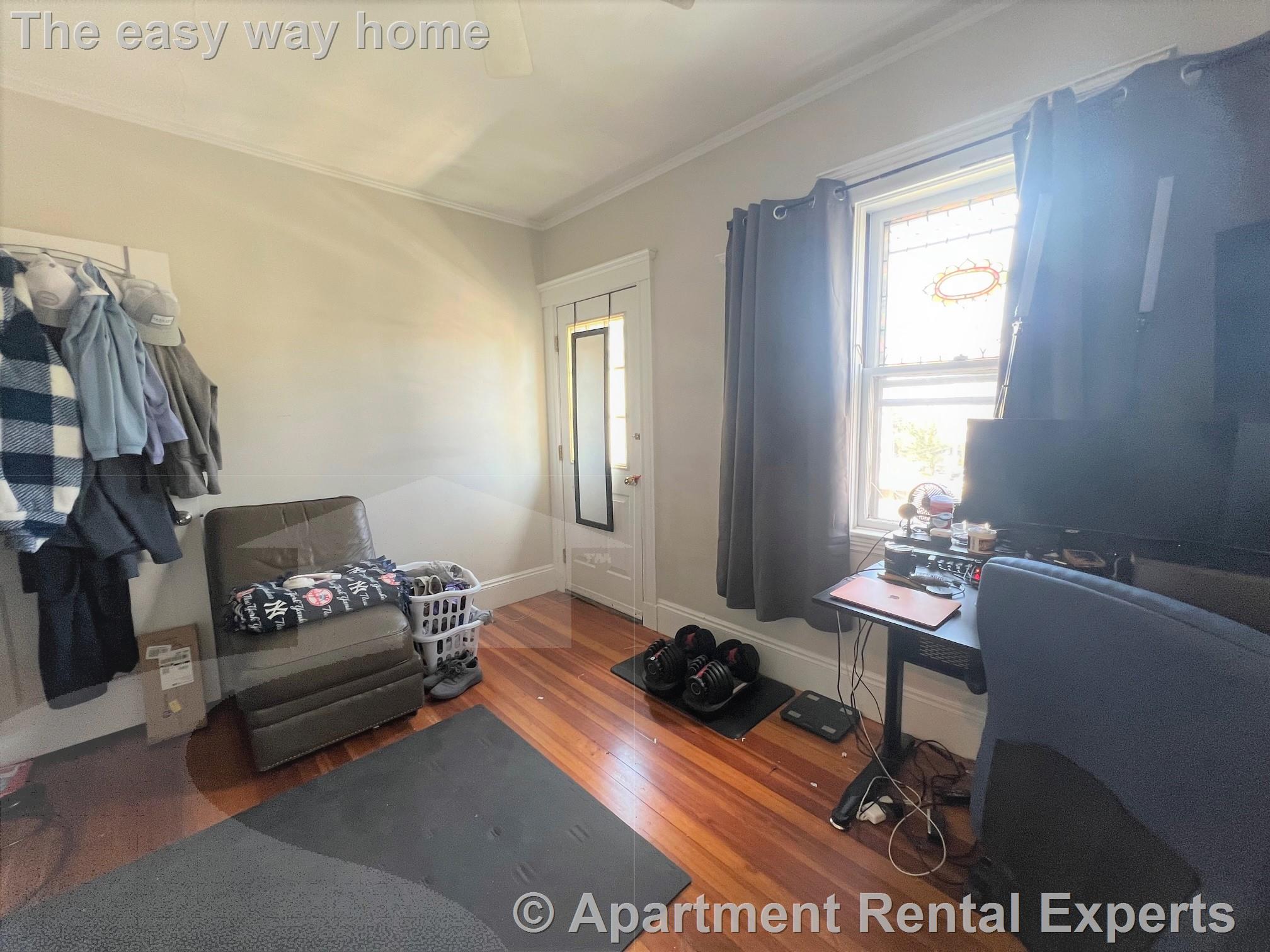 572 High St, West Medford