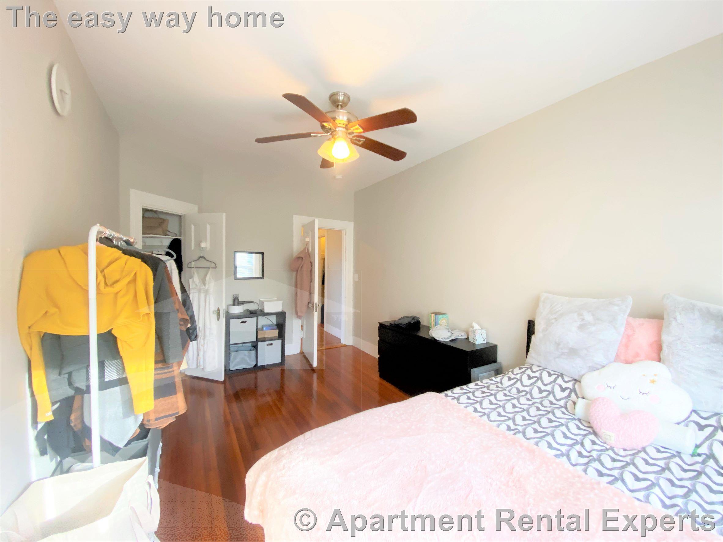 9 Sewall Ave, Coolidge Corner