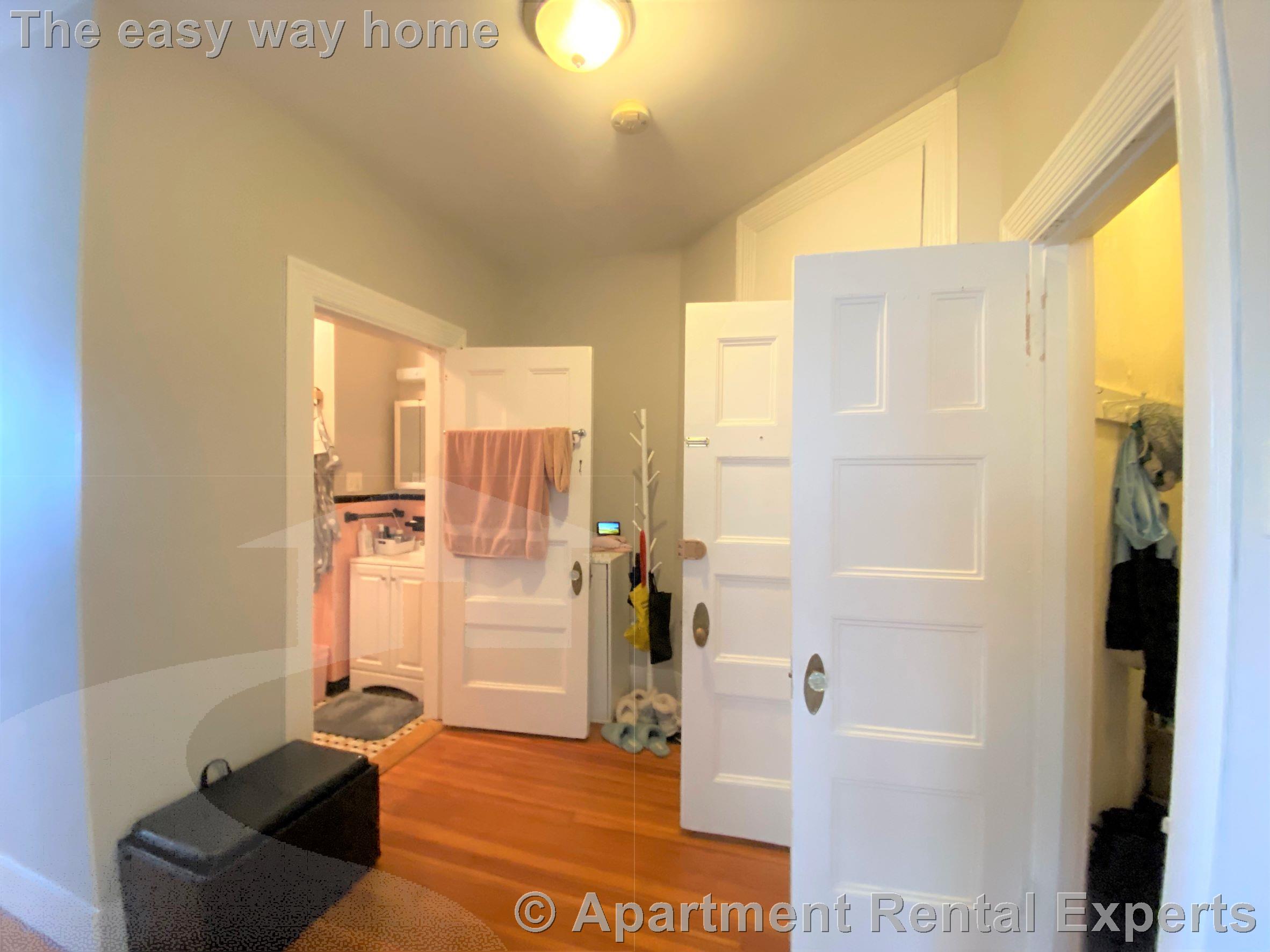 9 Sewall Ave, Coolidge Corner