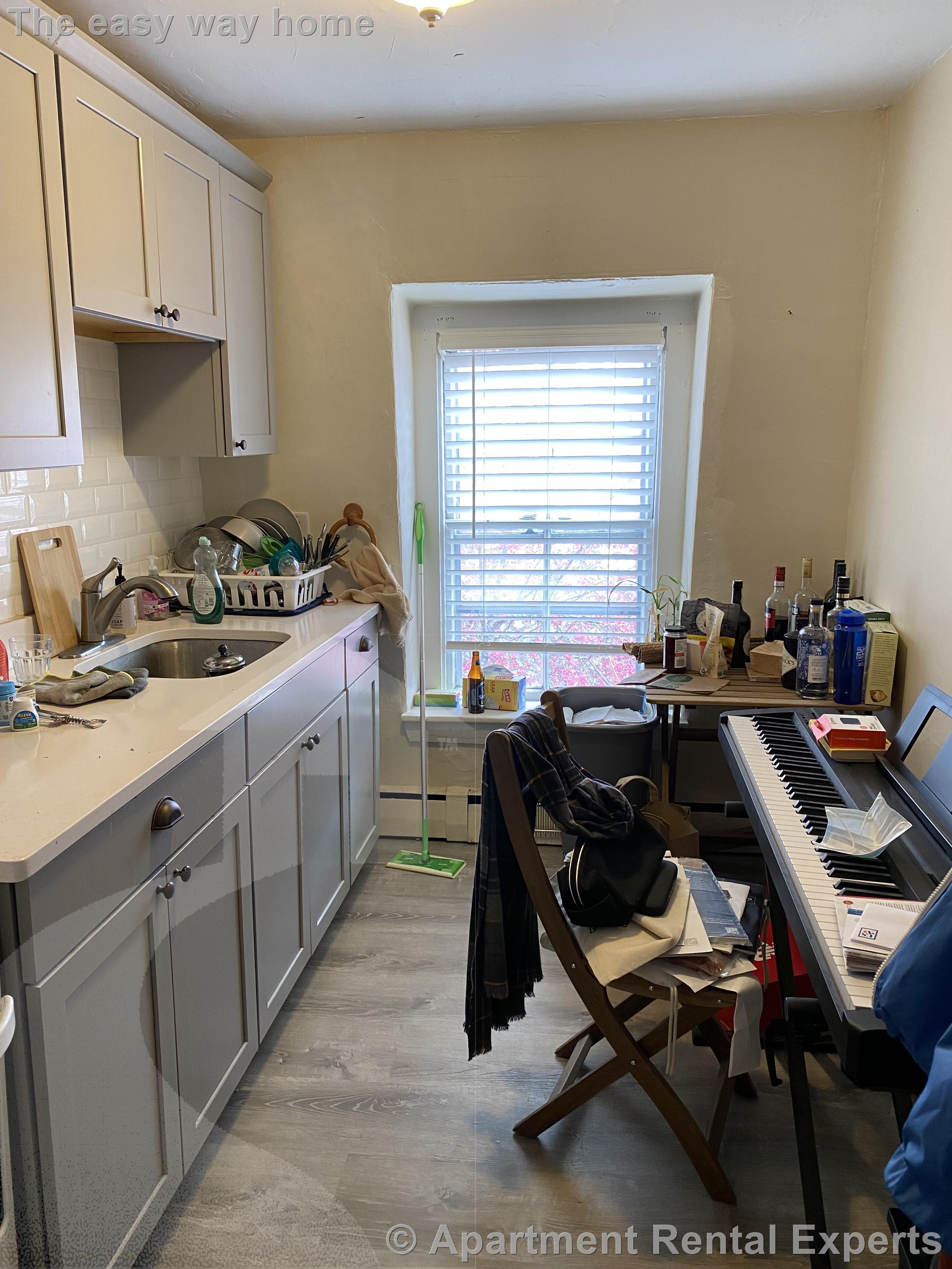 378 Harvard St, Harvard Square