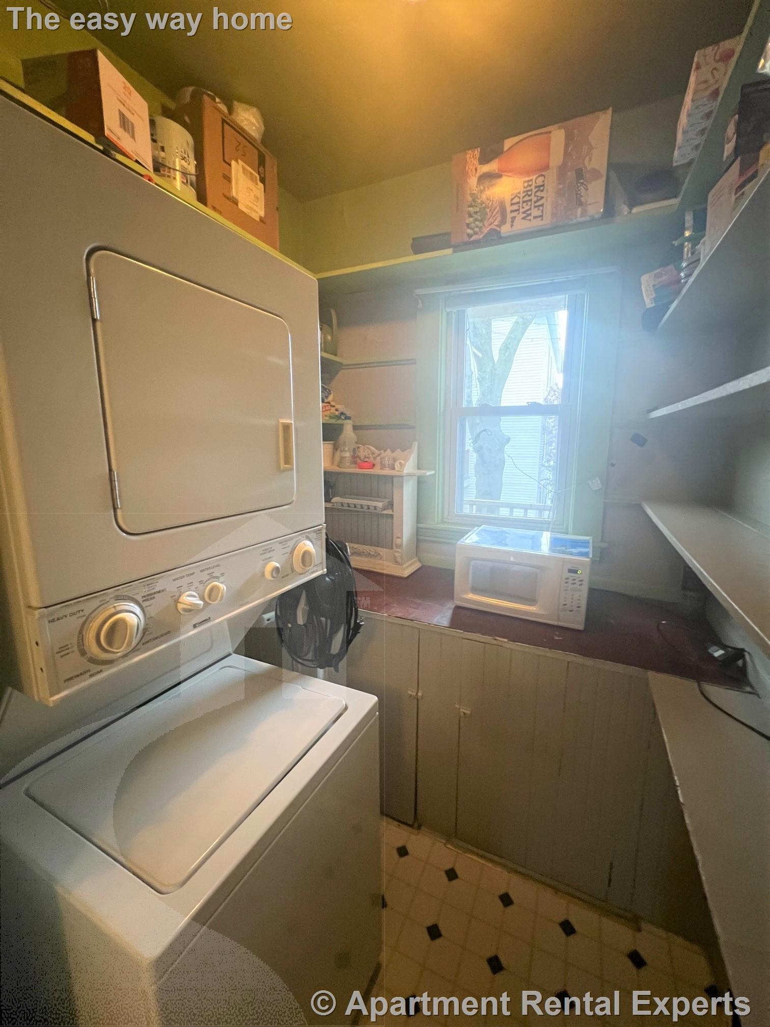 20 Alberta Ter, North Cambridge