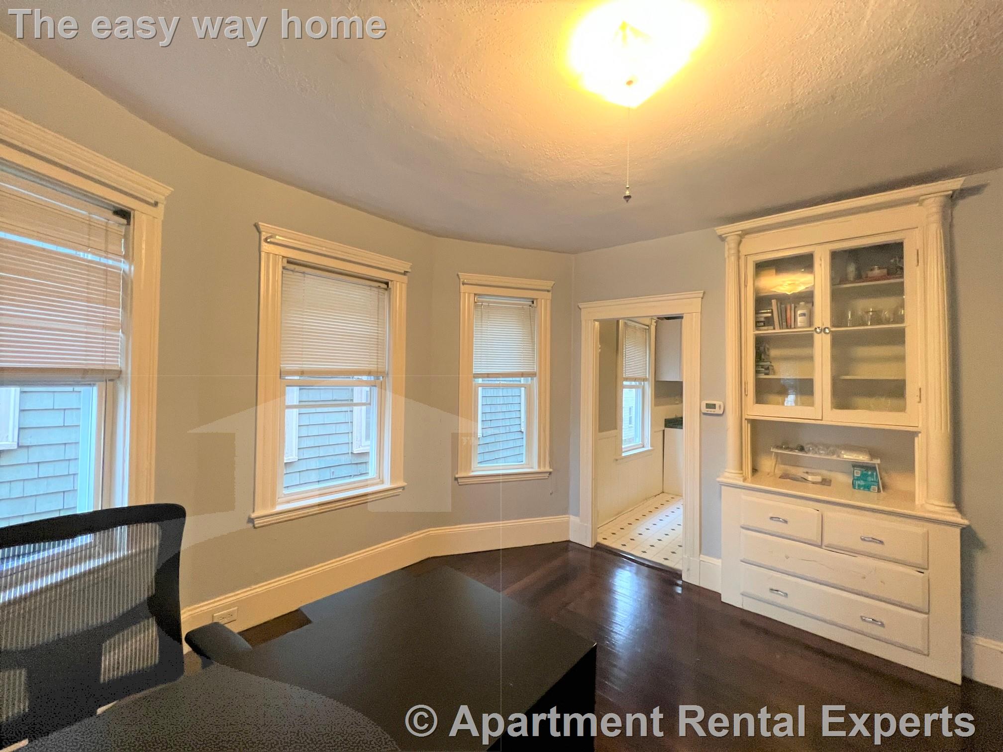 20 Alberta Ter, North Cambridge