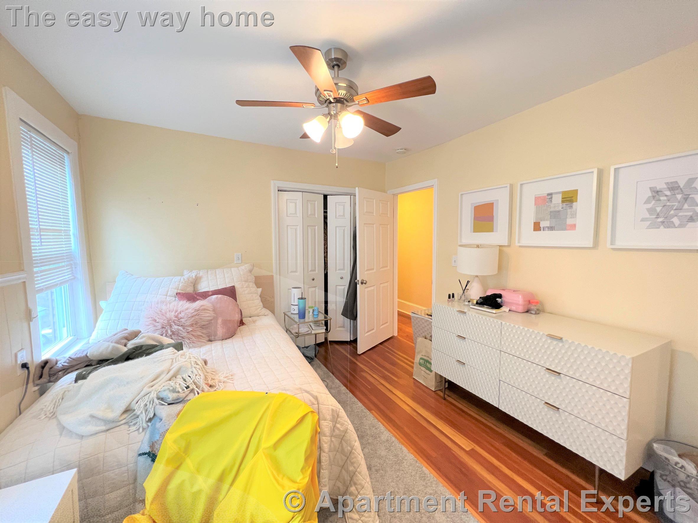 19 Chandler St, Davis Square