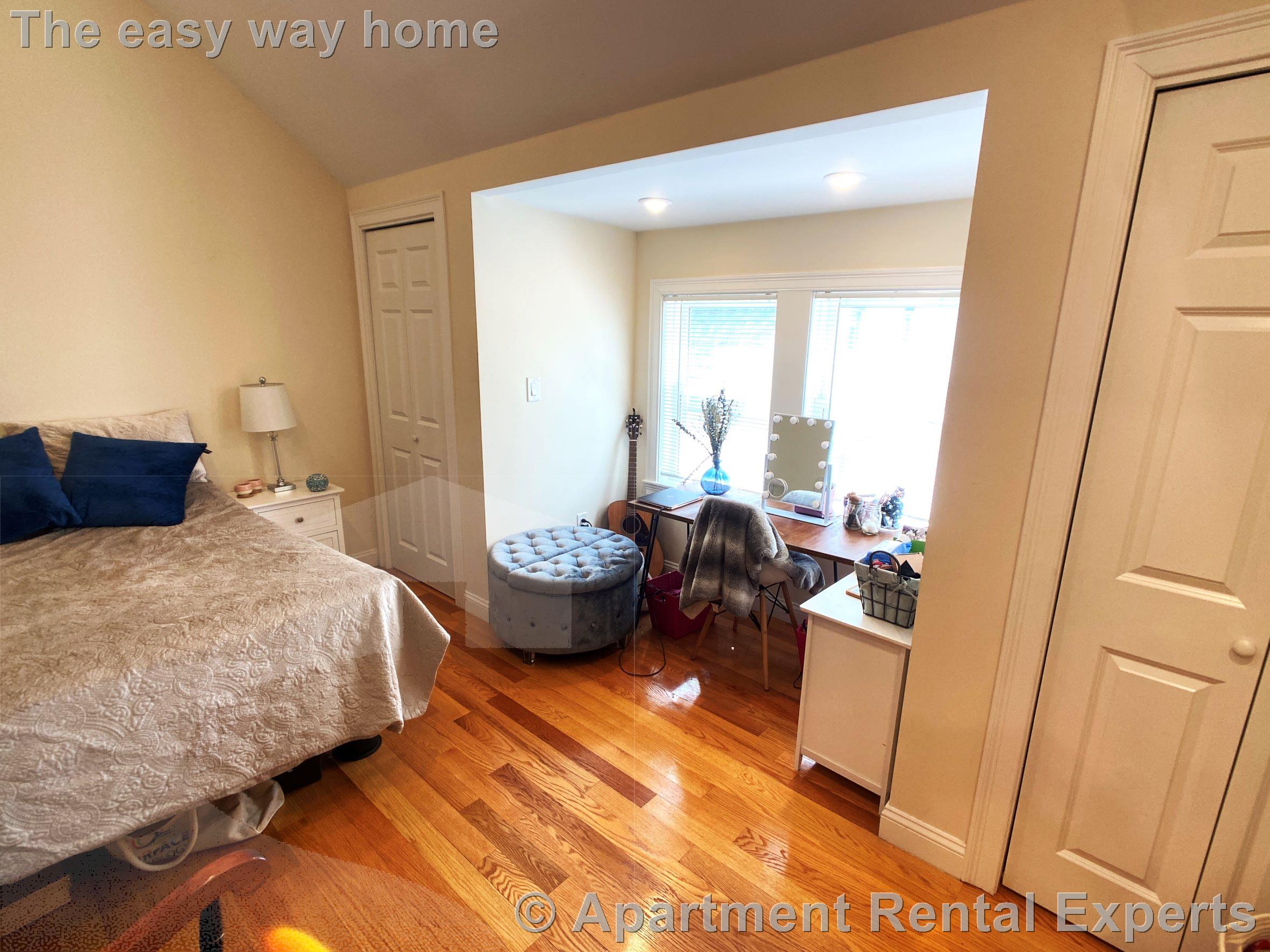 537 Main St, Magoun Square