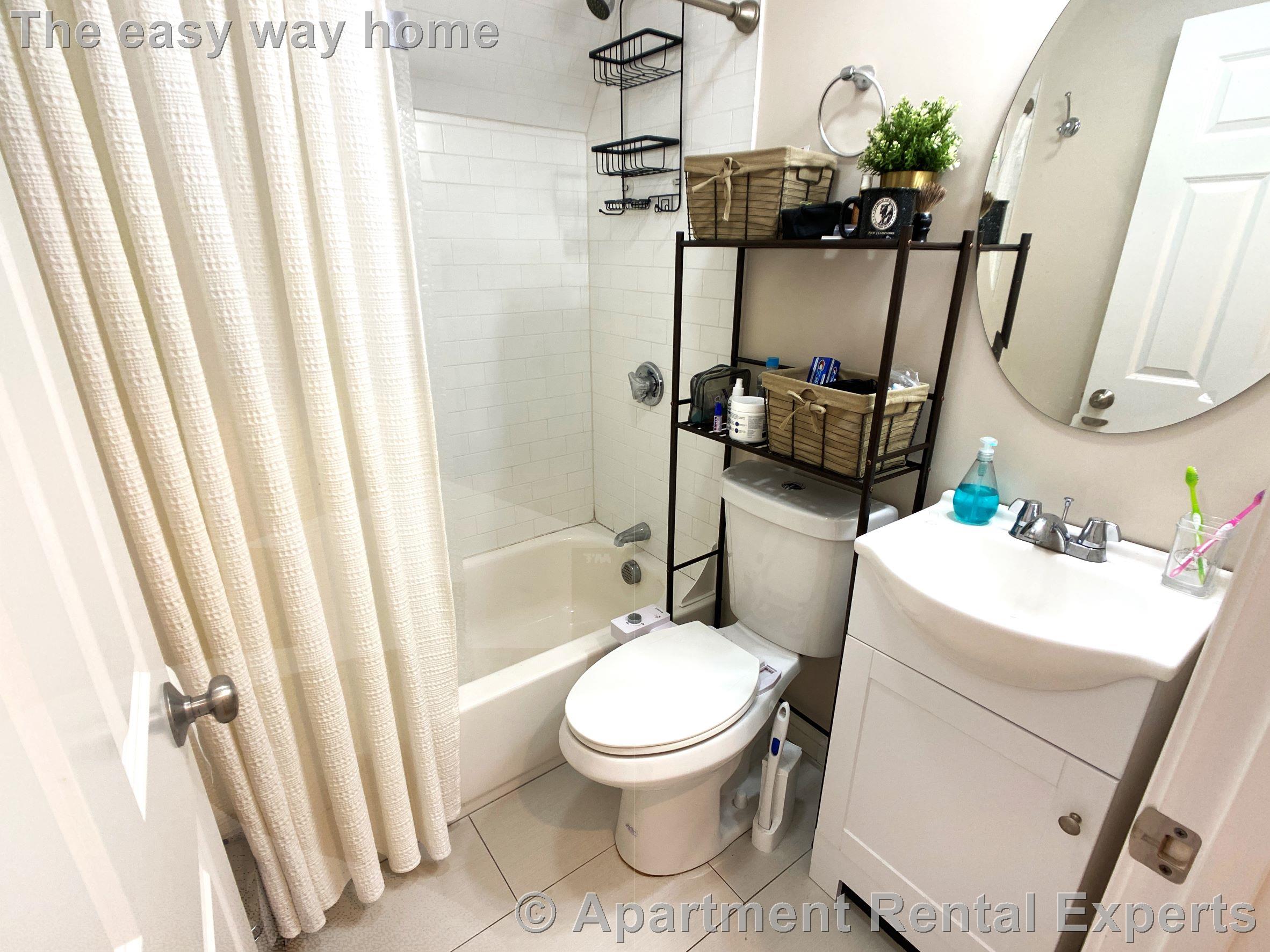 537 Main St, Magoun Square