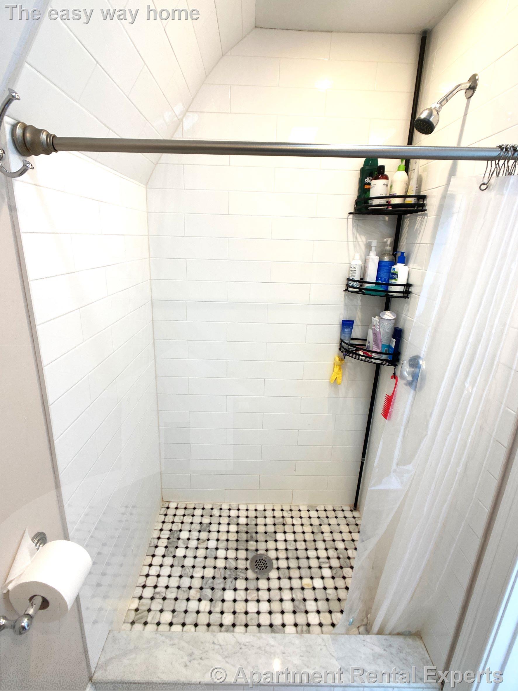 537 Main St, Magoun Square