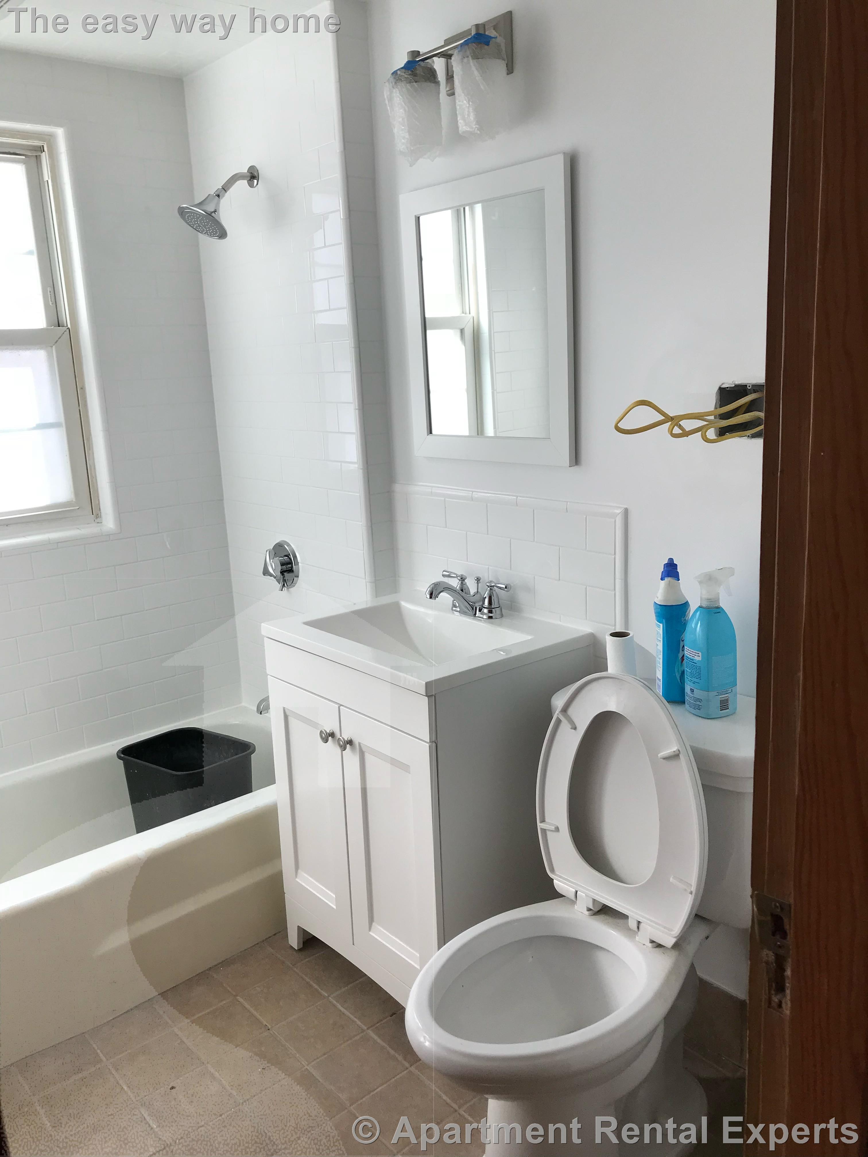 8 Bradford Ave, Tufts