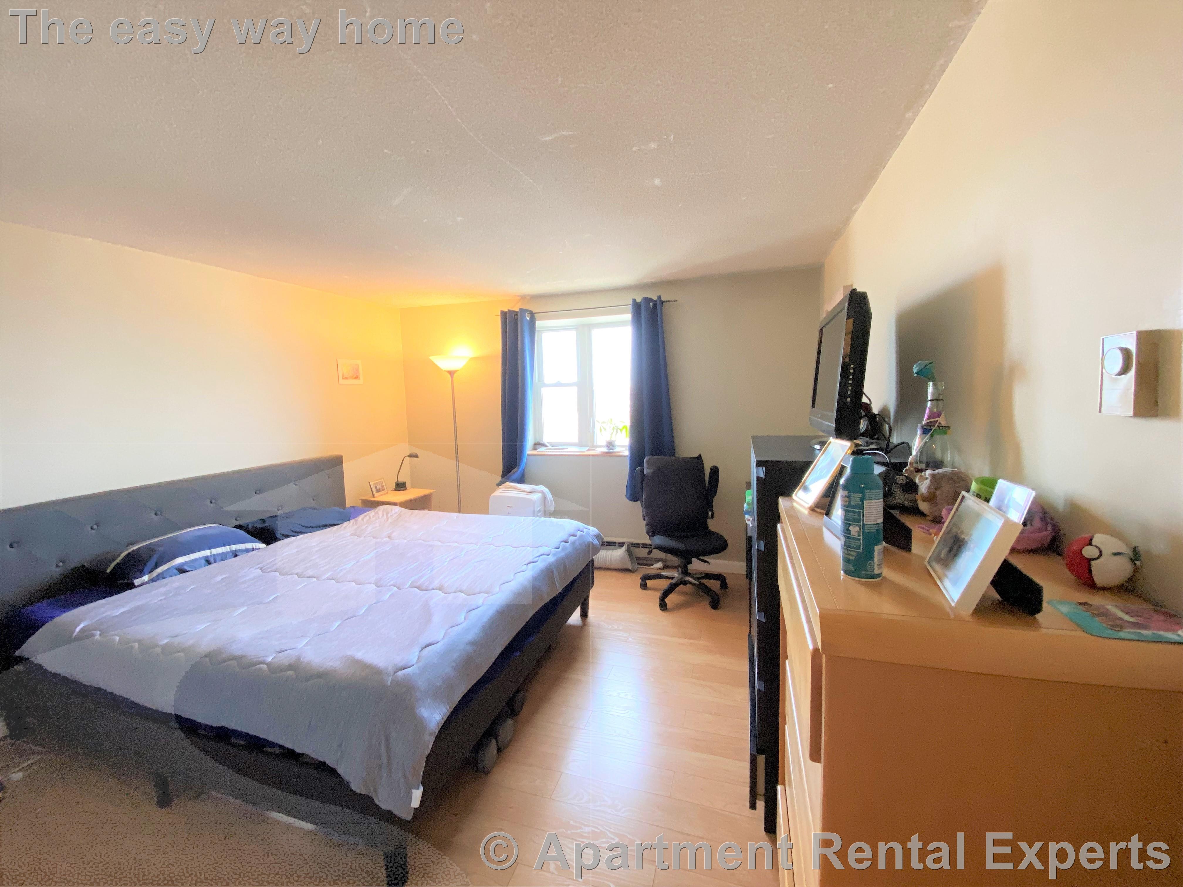 94 Beacon St, Ward Two