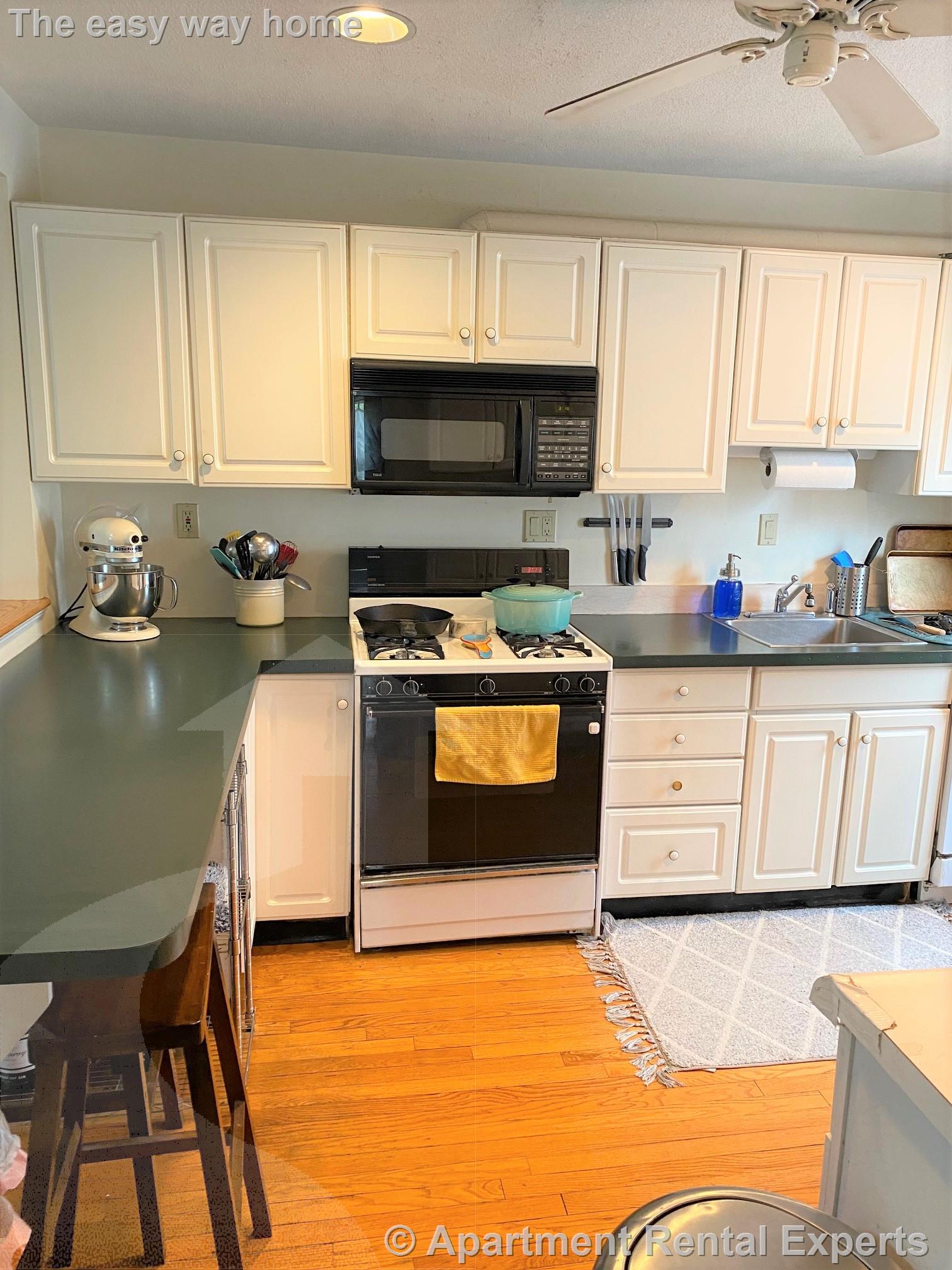 18 Woburn St, West Medford