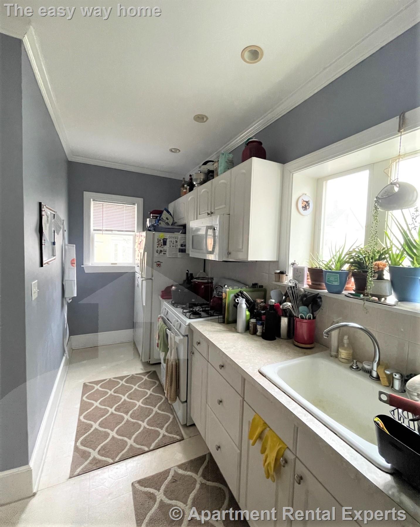 20 Moore St, Davis Square