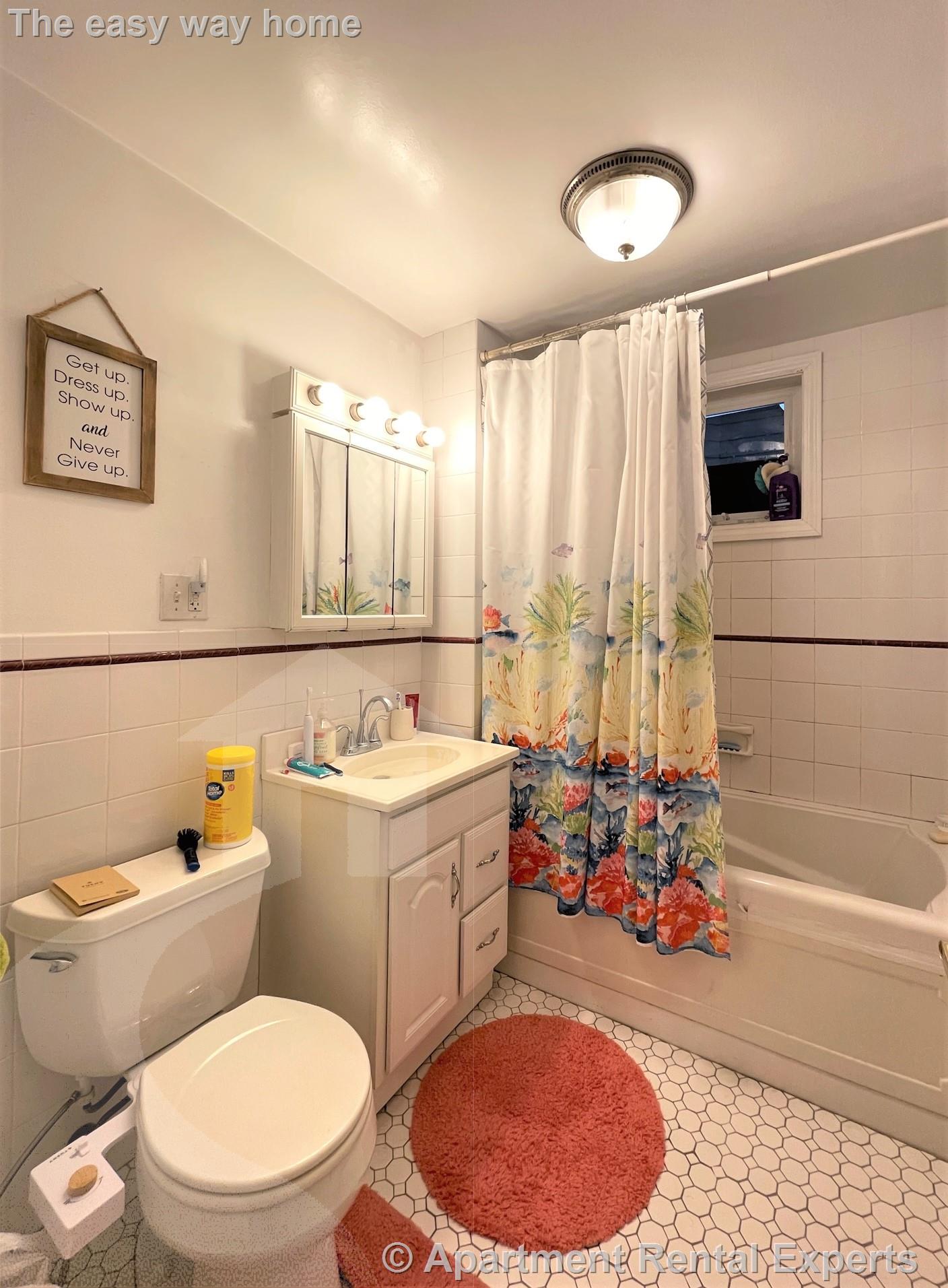 20 Moore St, Davis Square