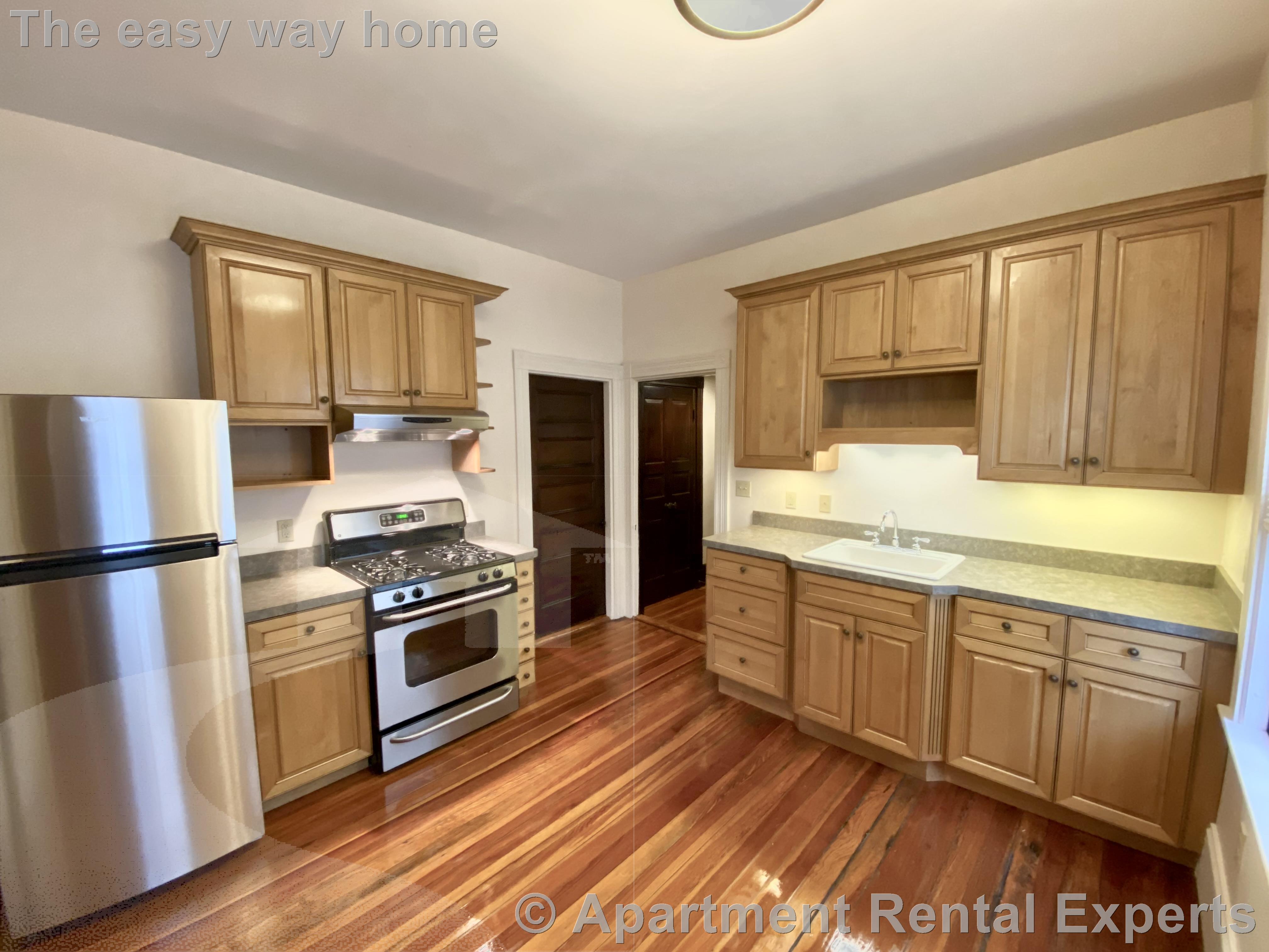 15 Lesley Ave, Davis Square