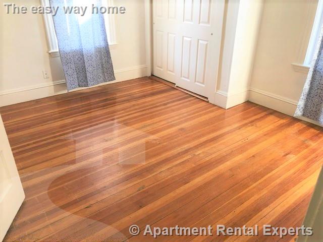 24 Central Rd, Spring Hill