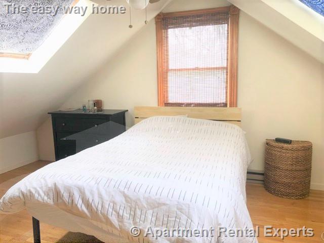 24 Central Rd, Spring Hill