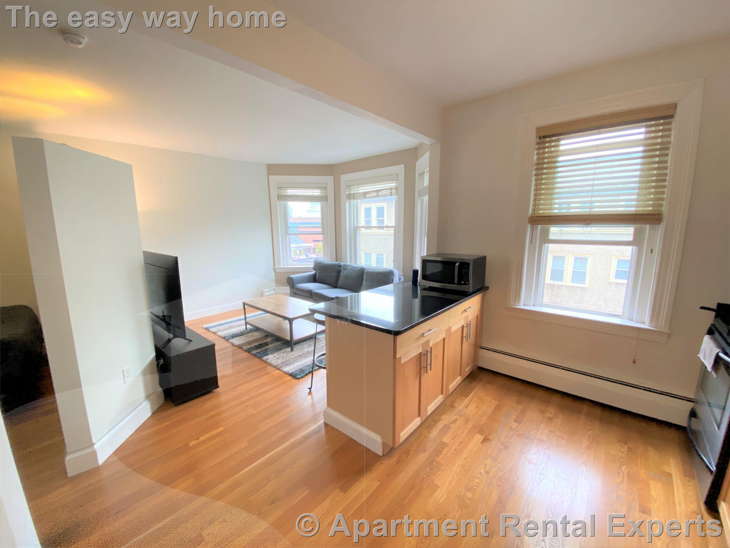 18 Centre St, Central Square