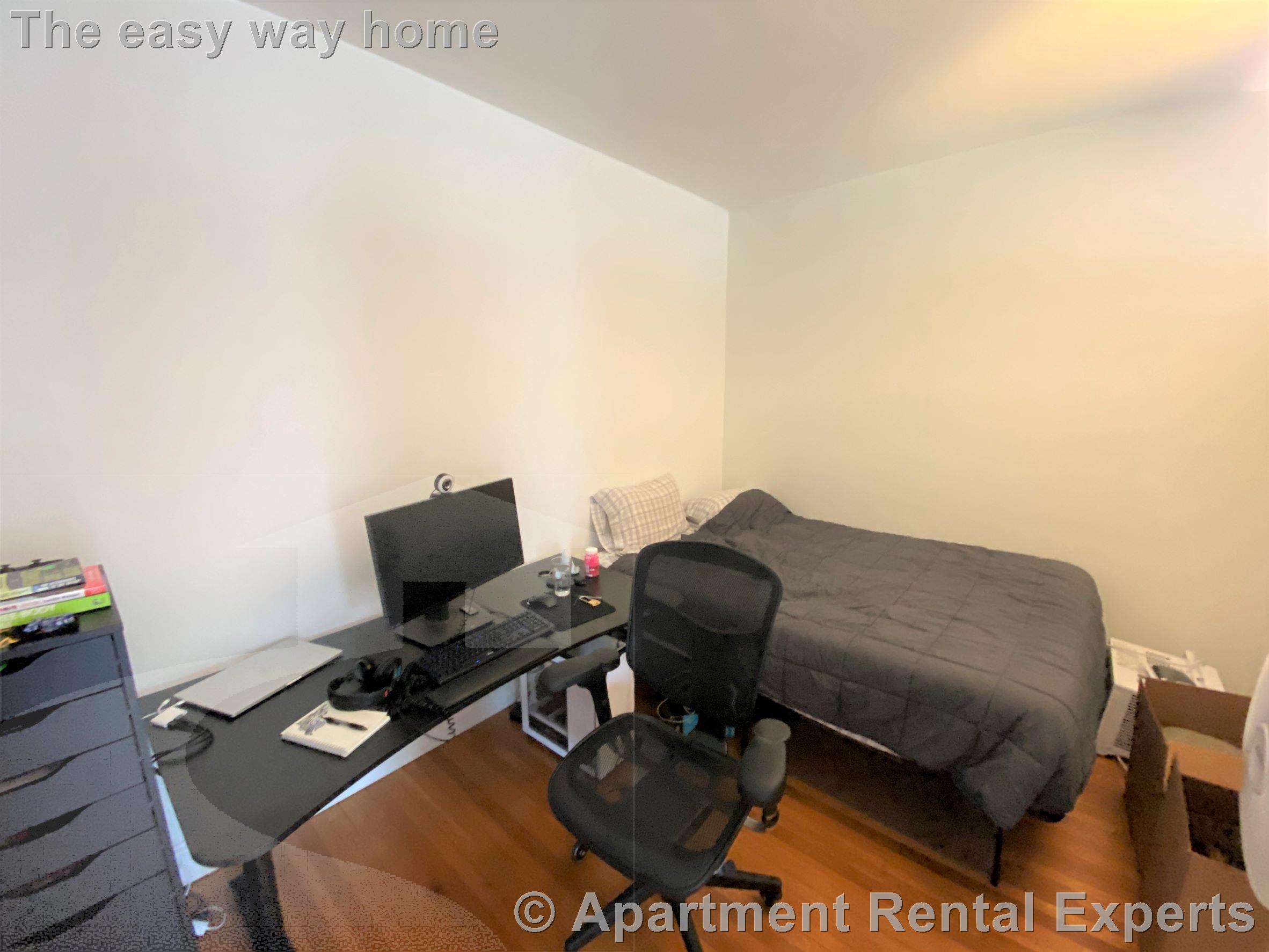 18 Centre St, Central Square