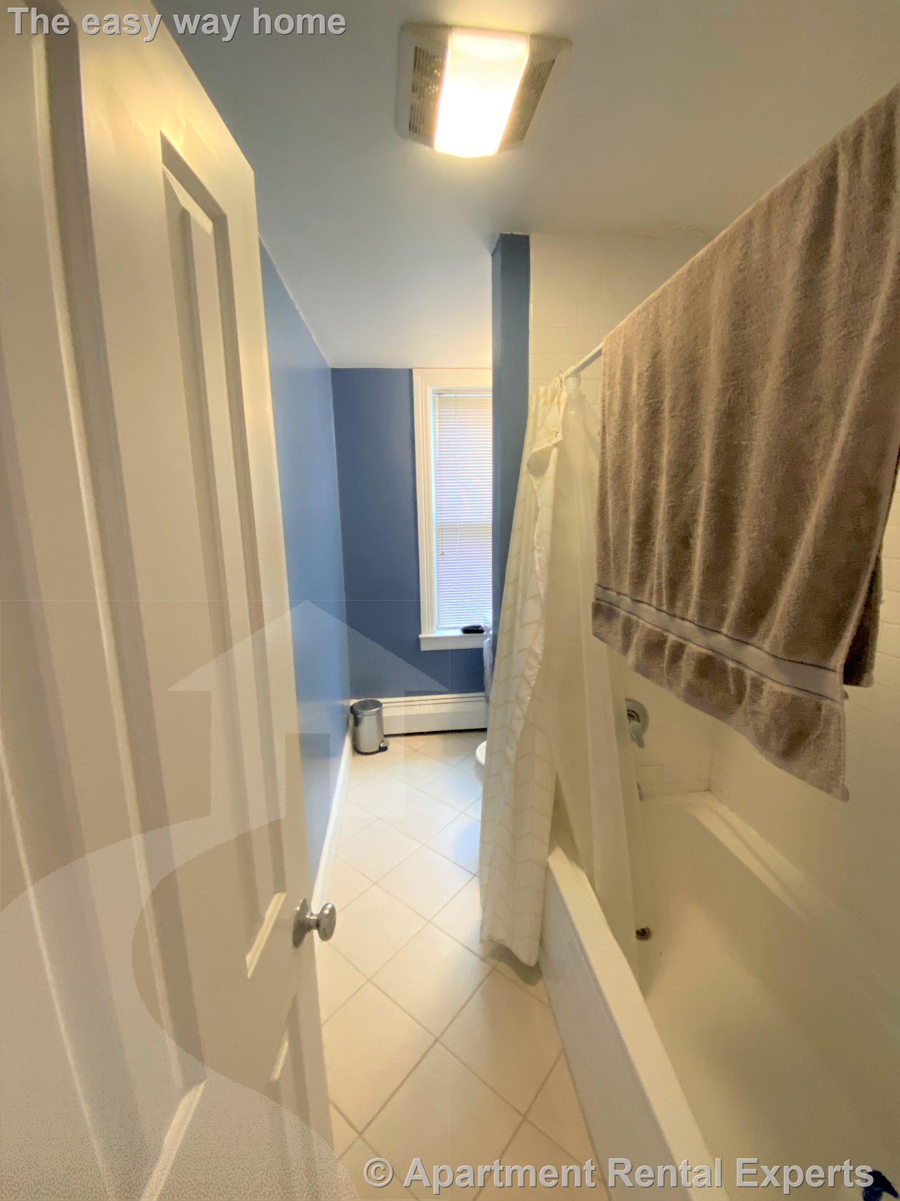 18 Centre St, Central Square