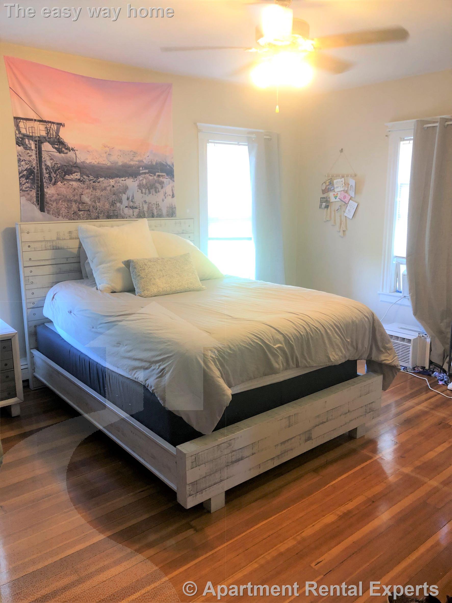 202 Pearl St, Winter Hill