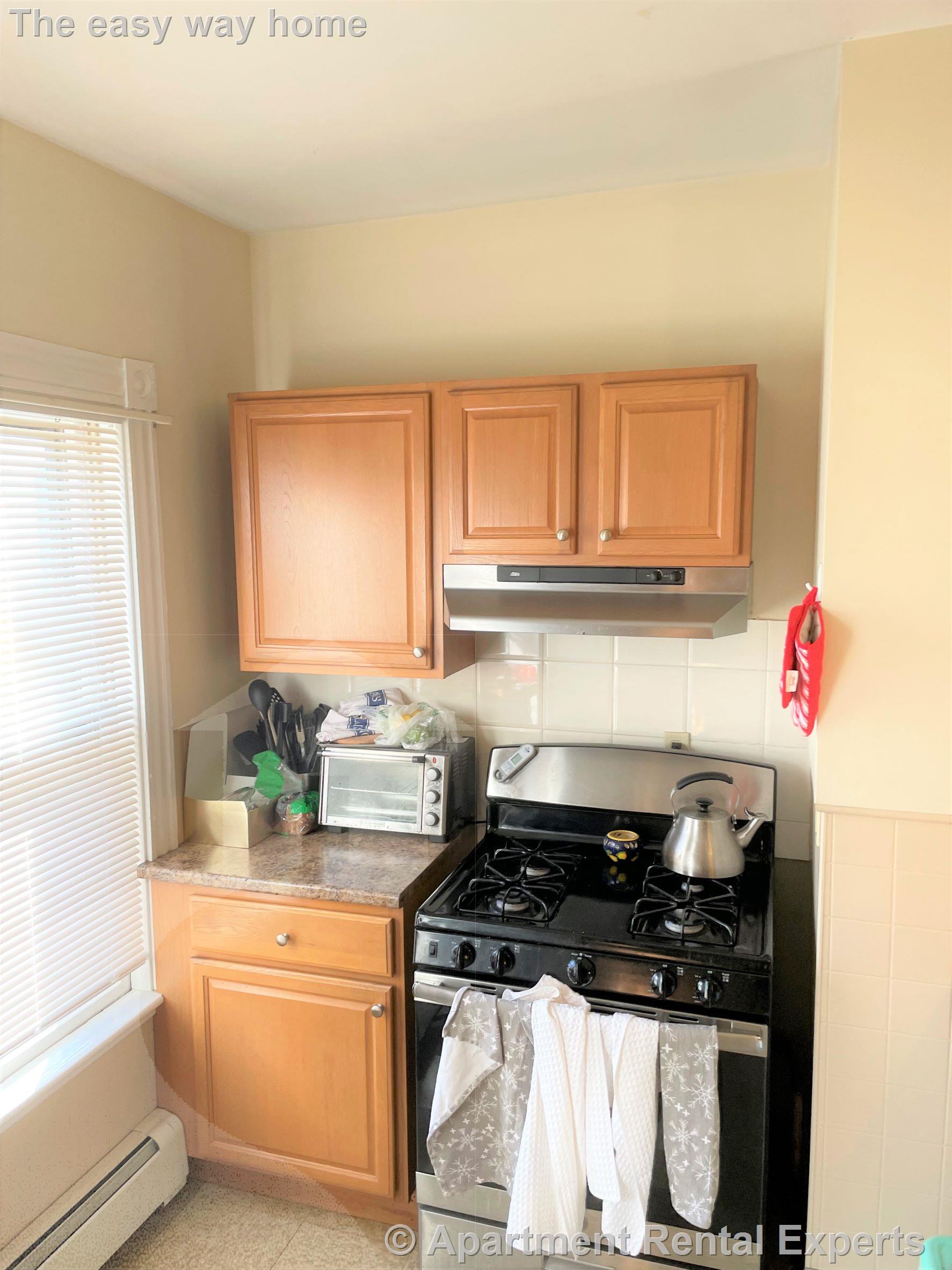 202 Pearl St, Winter Hill