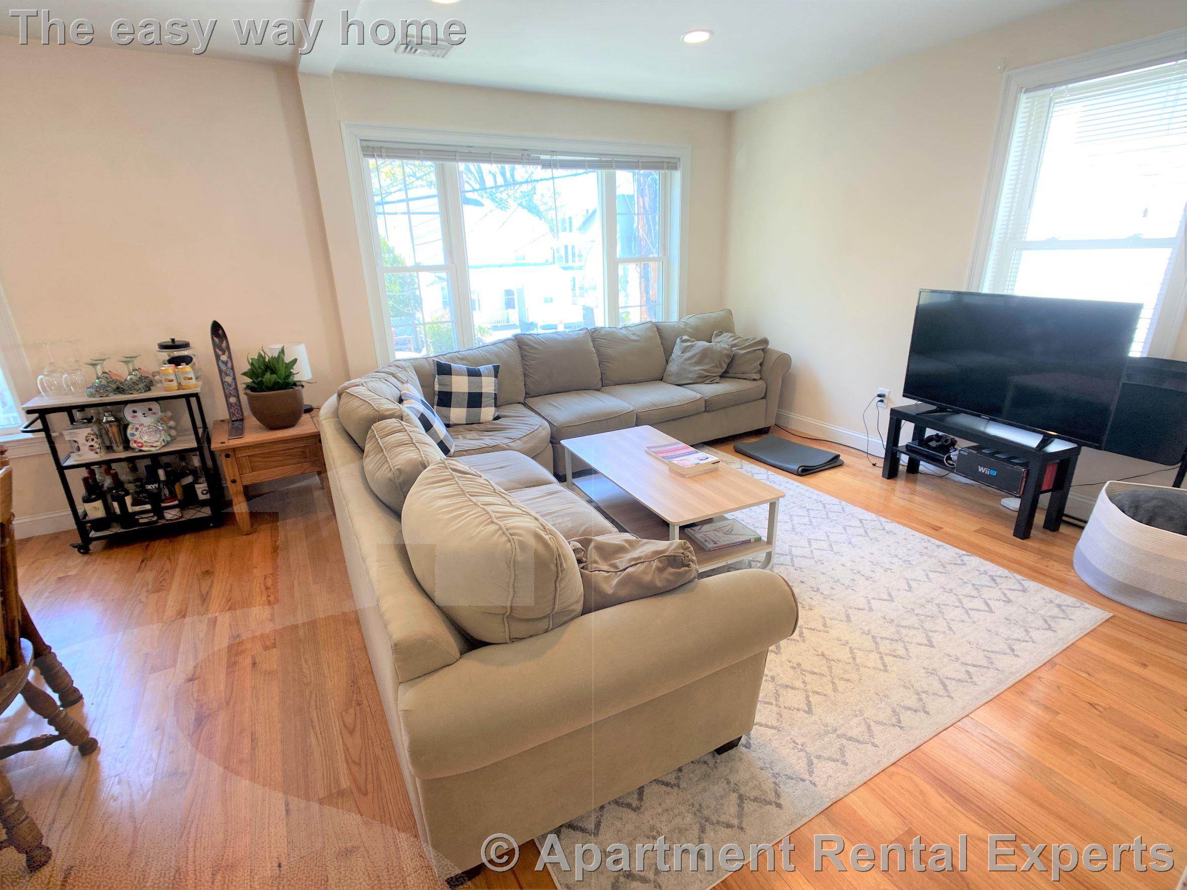 10 Nashua St, Magoun Square