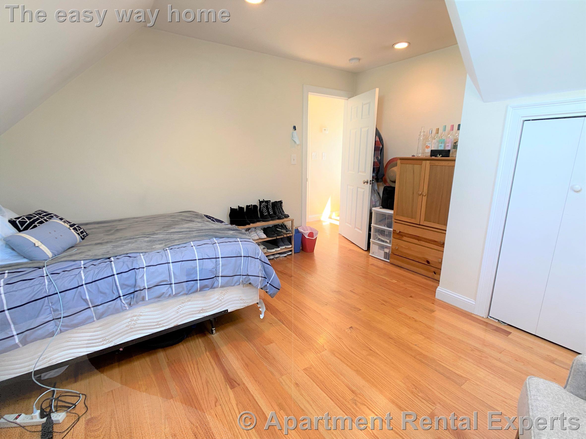 10 Nashua St, Magoun Square