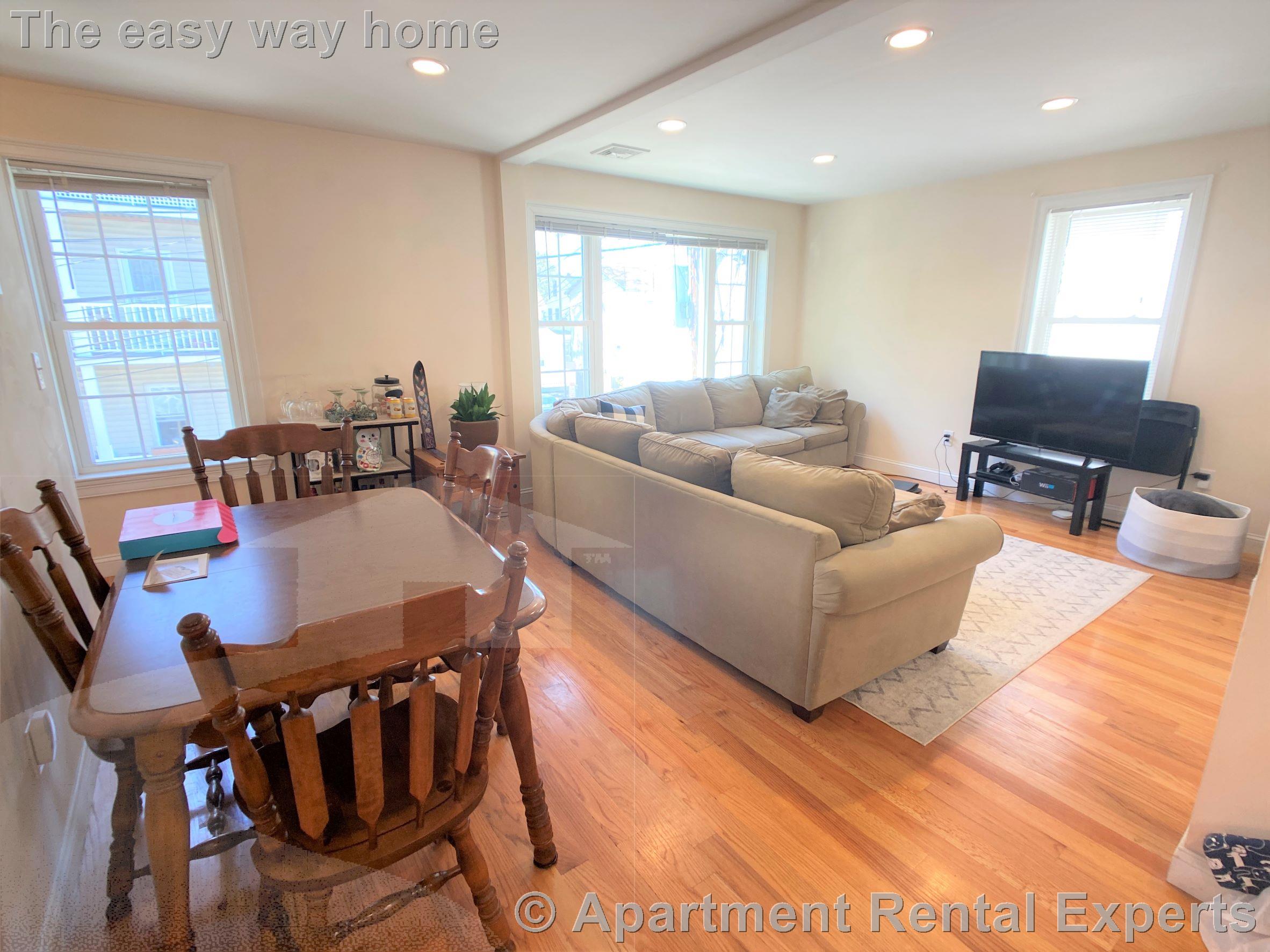 10 Nashua St, Magoun Square