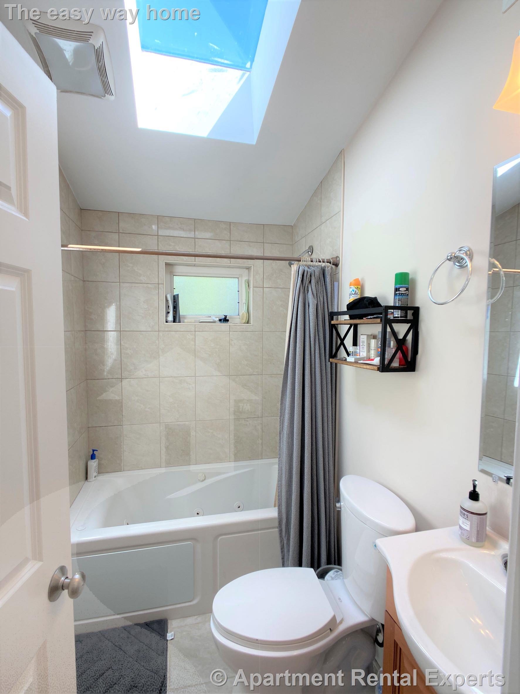 10 Nashua St, Magoun Square