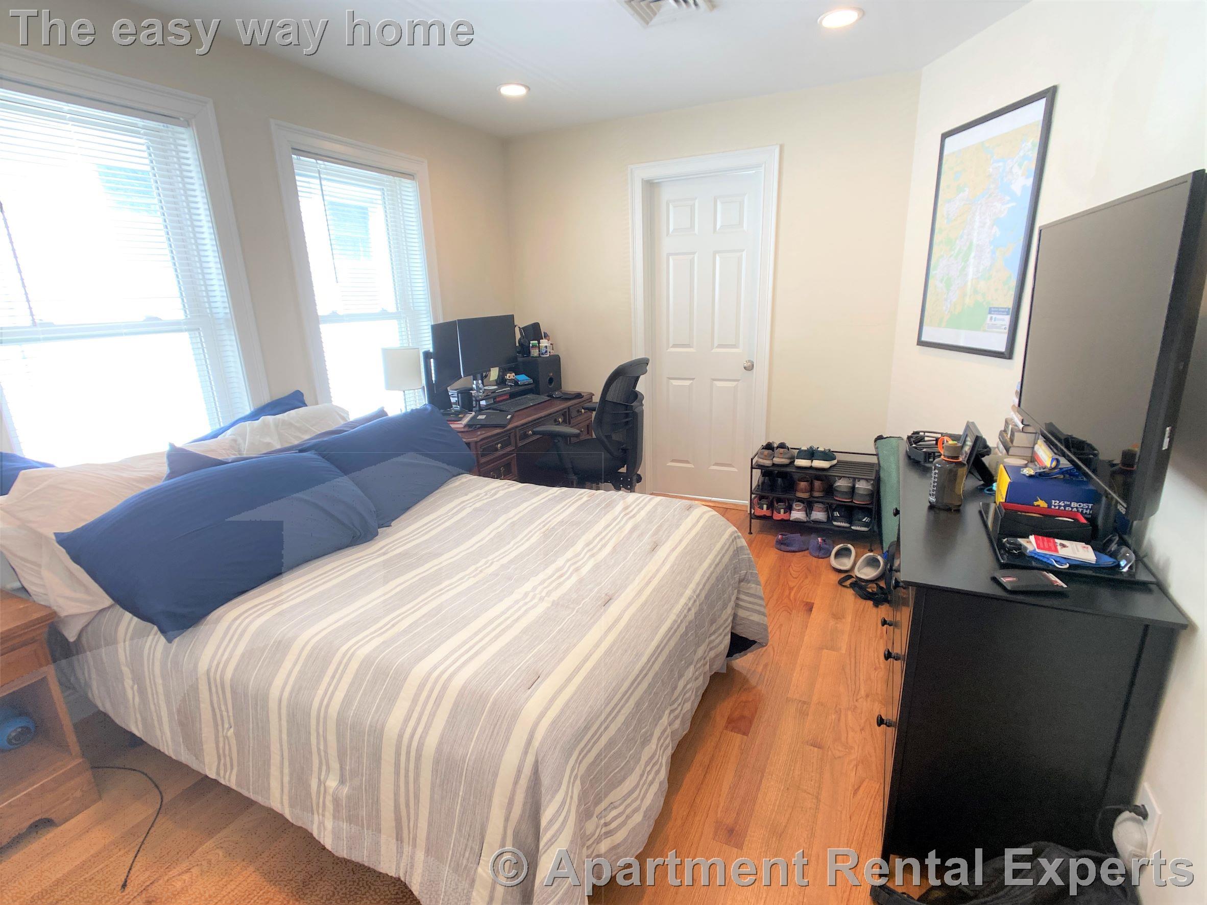 10 Nashua St, Magoun Square