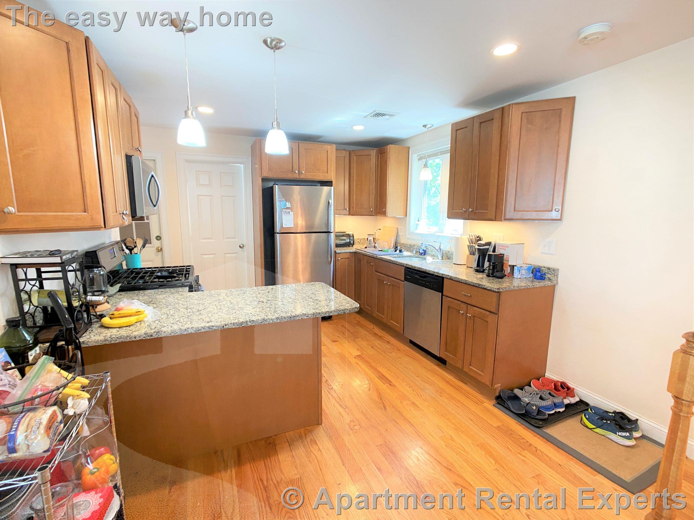10 Nashua St, Magoun Square