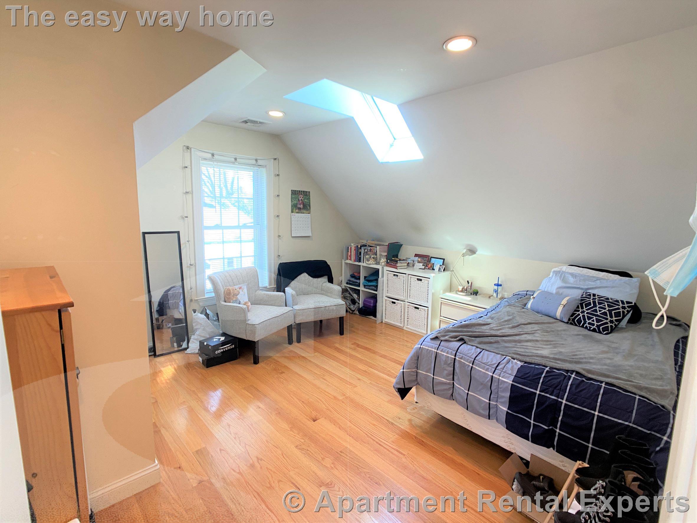 10 Nashua St, Magoun Square