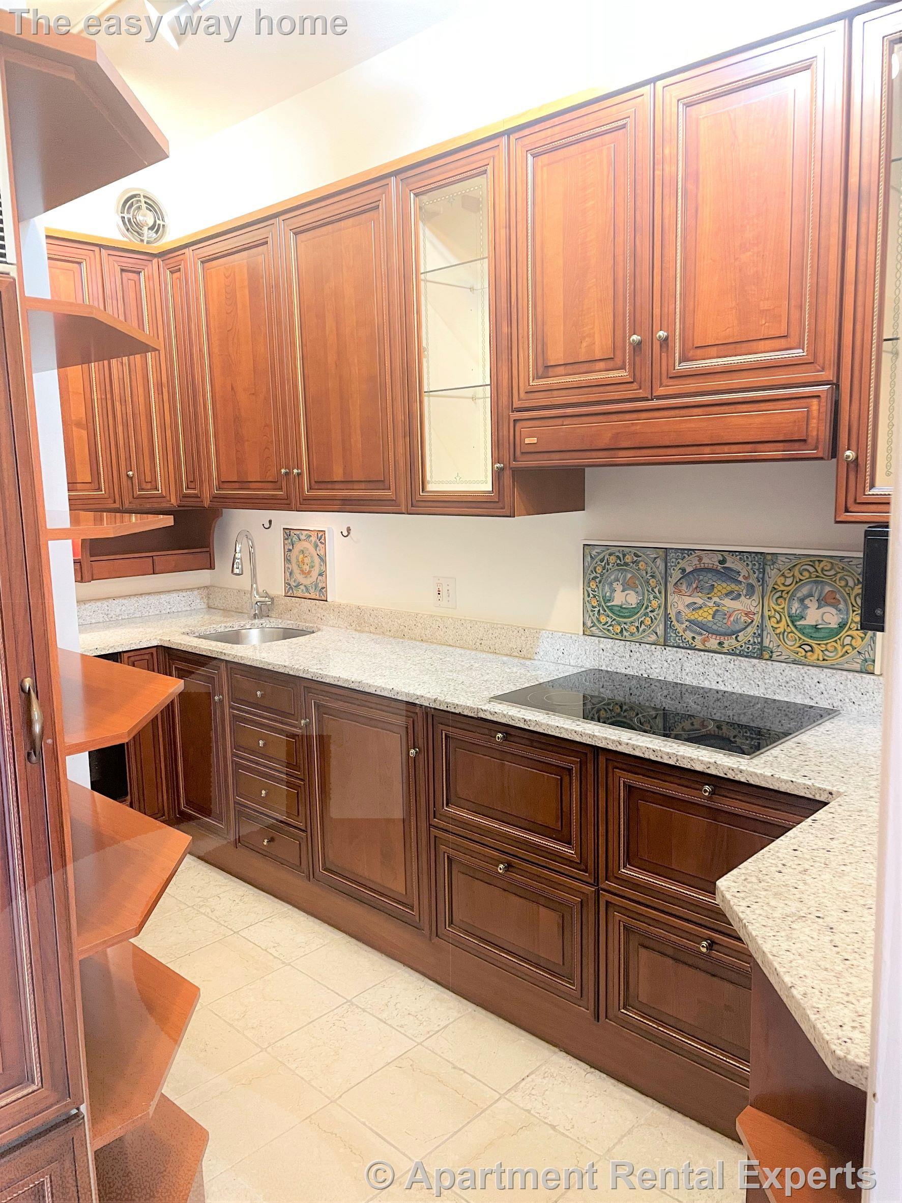 370 Marlborough St, Back Bay