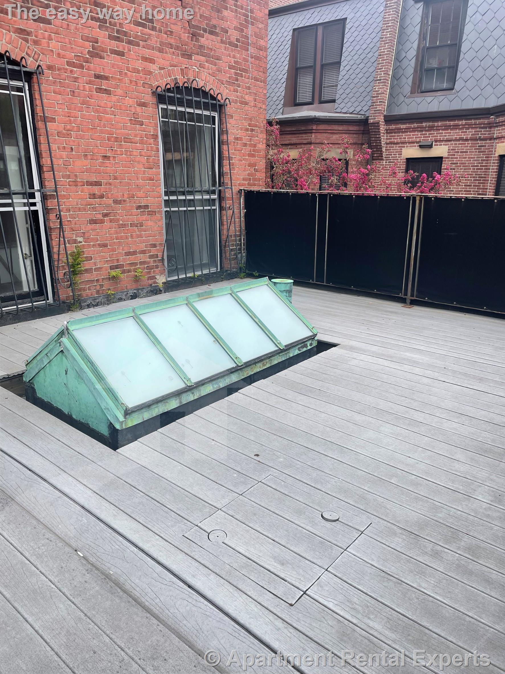 370 Marlborough St, Back Bay