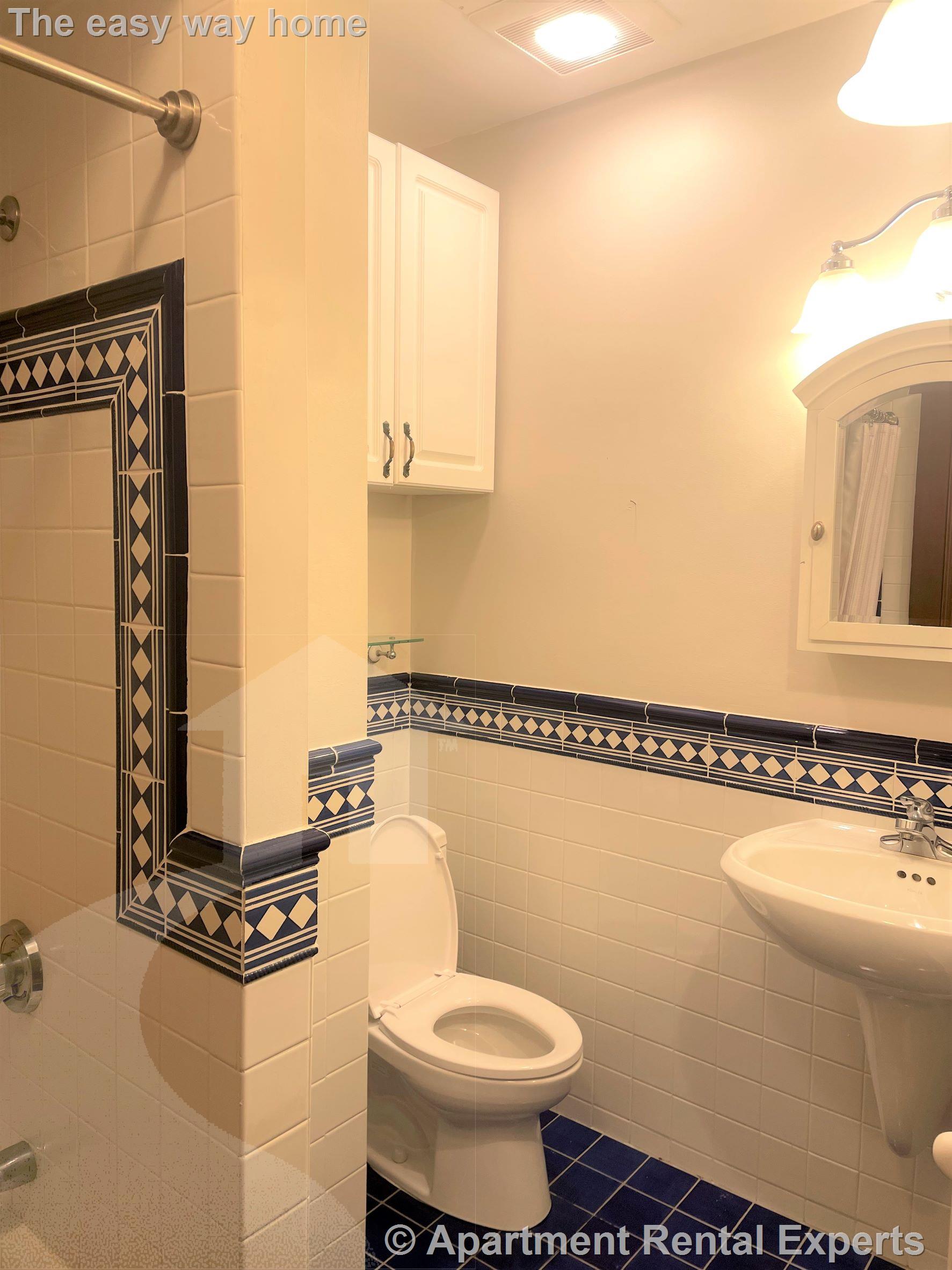 370 Marlborough St, Back Bay