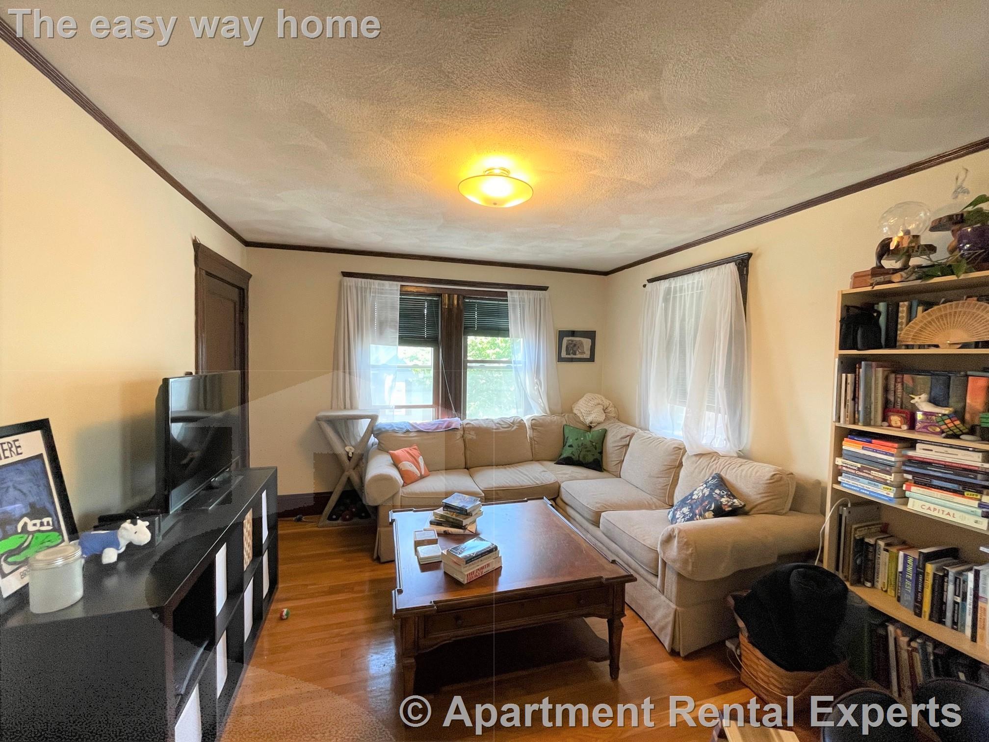 14 Winslow Ave, Davis Square