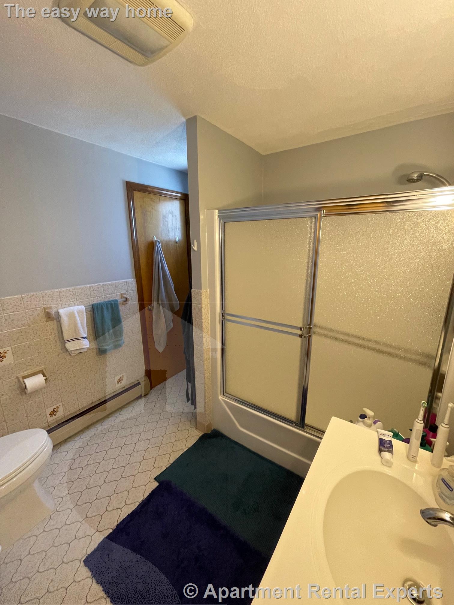 98 Holland St, Davis Square