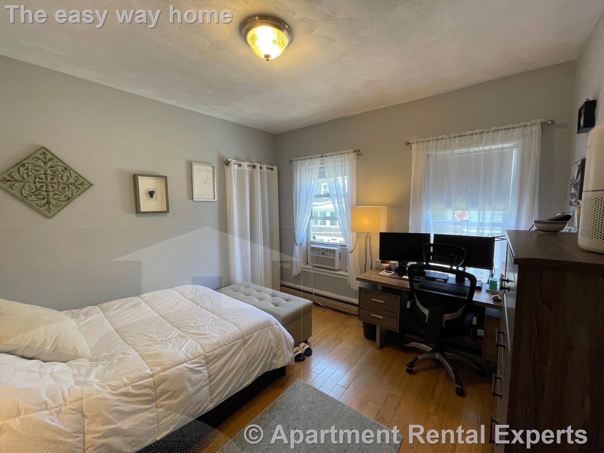 98 Holland St, Davis Square