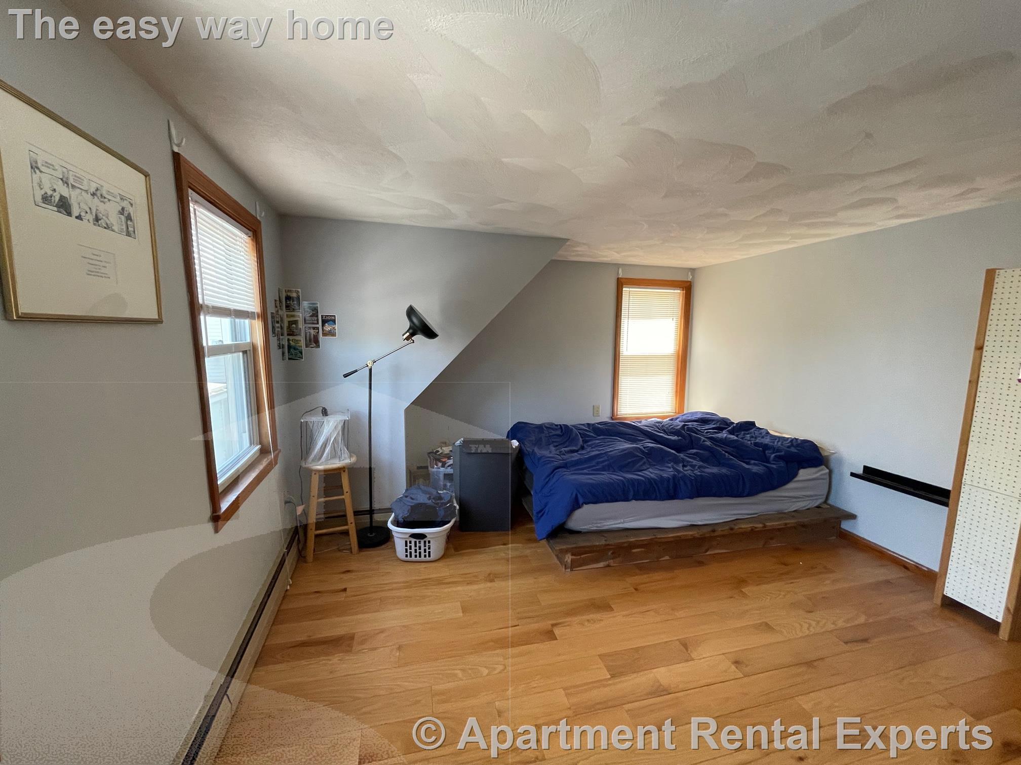 98 Holland St, Davis Square