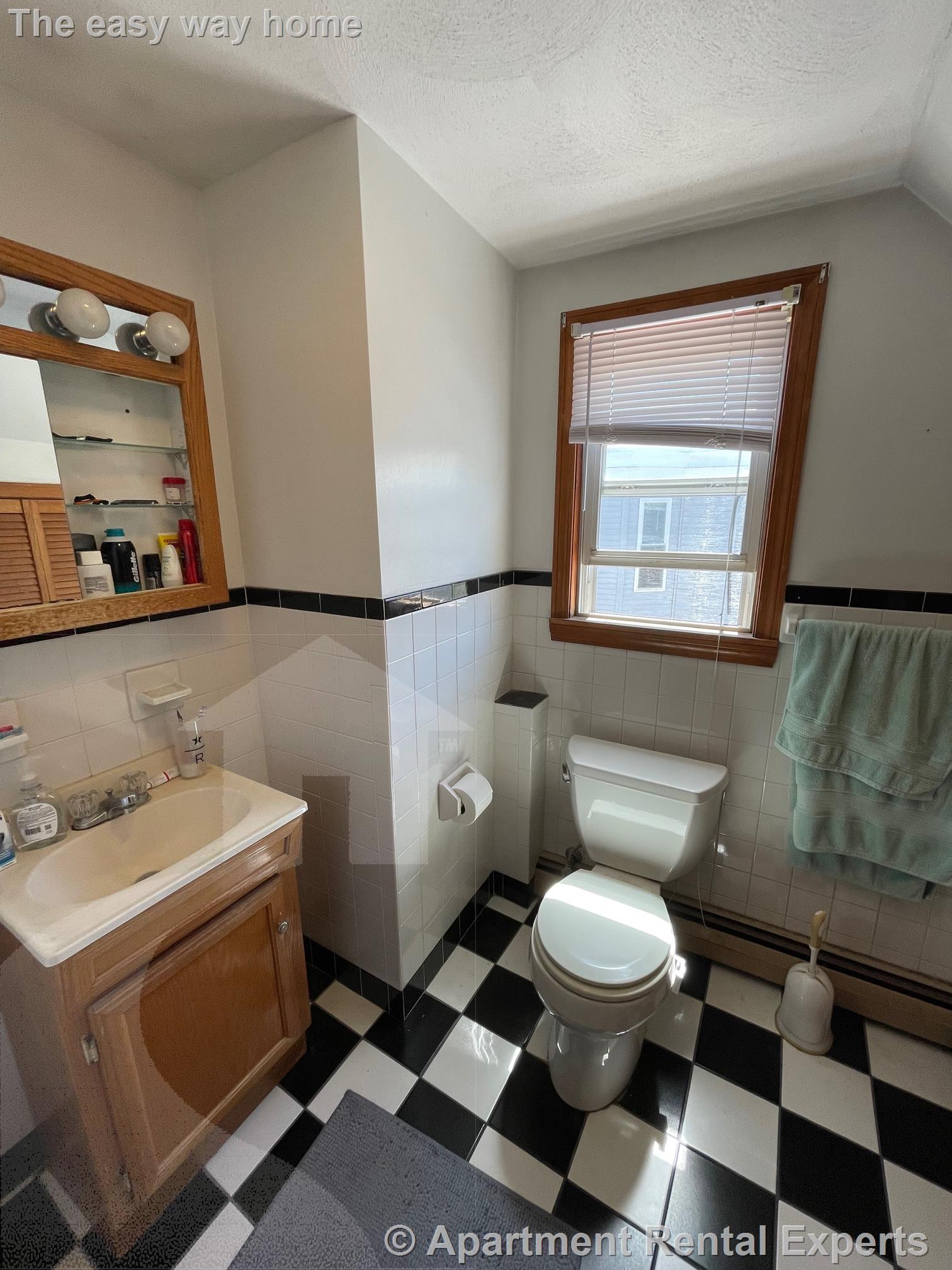 98 Holland St, Davis Square