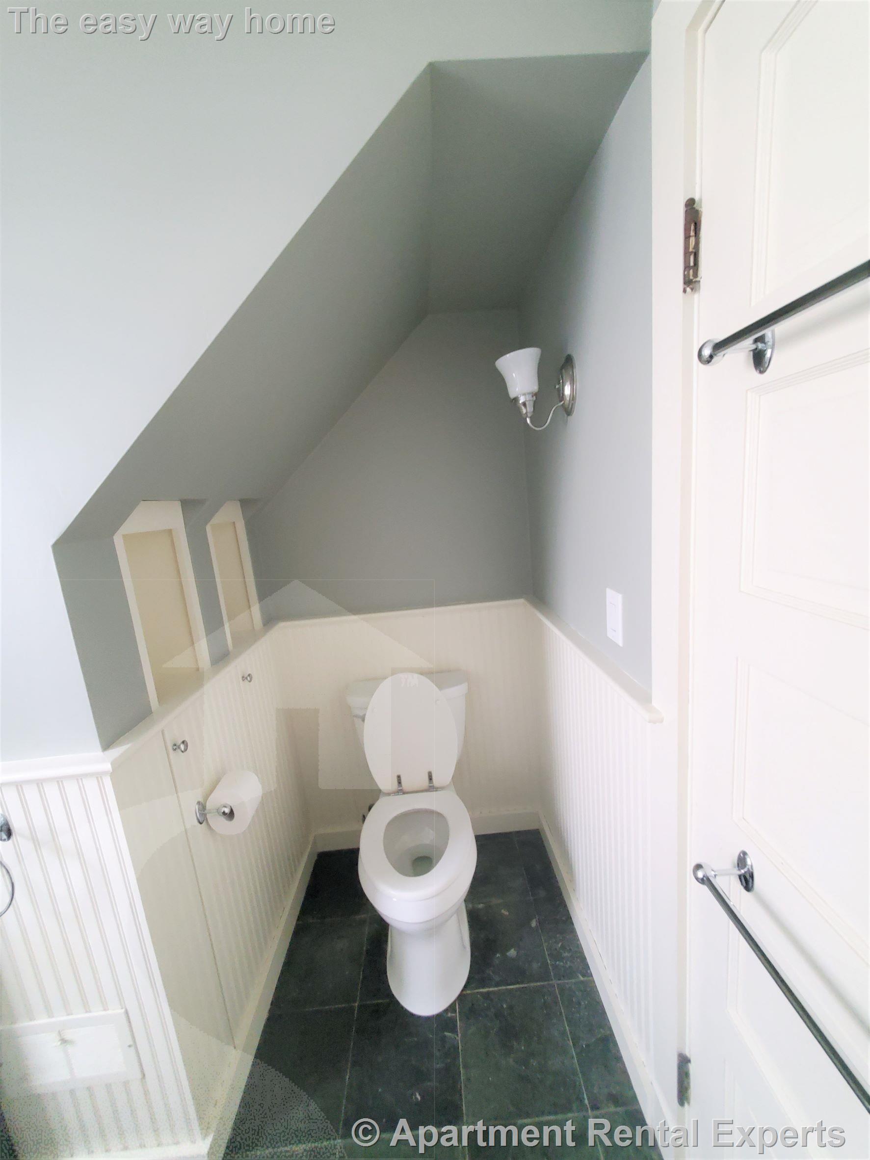 25 Burget Ave, Tufts