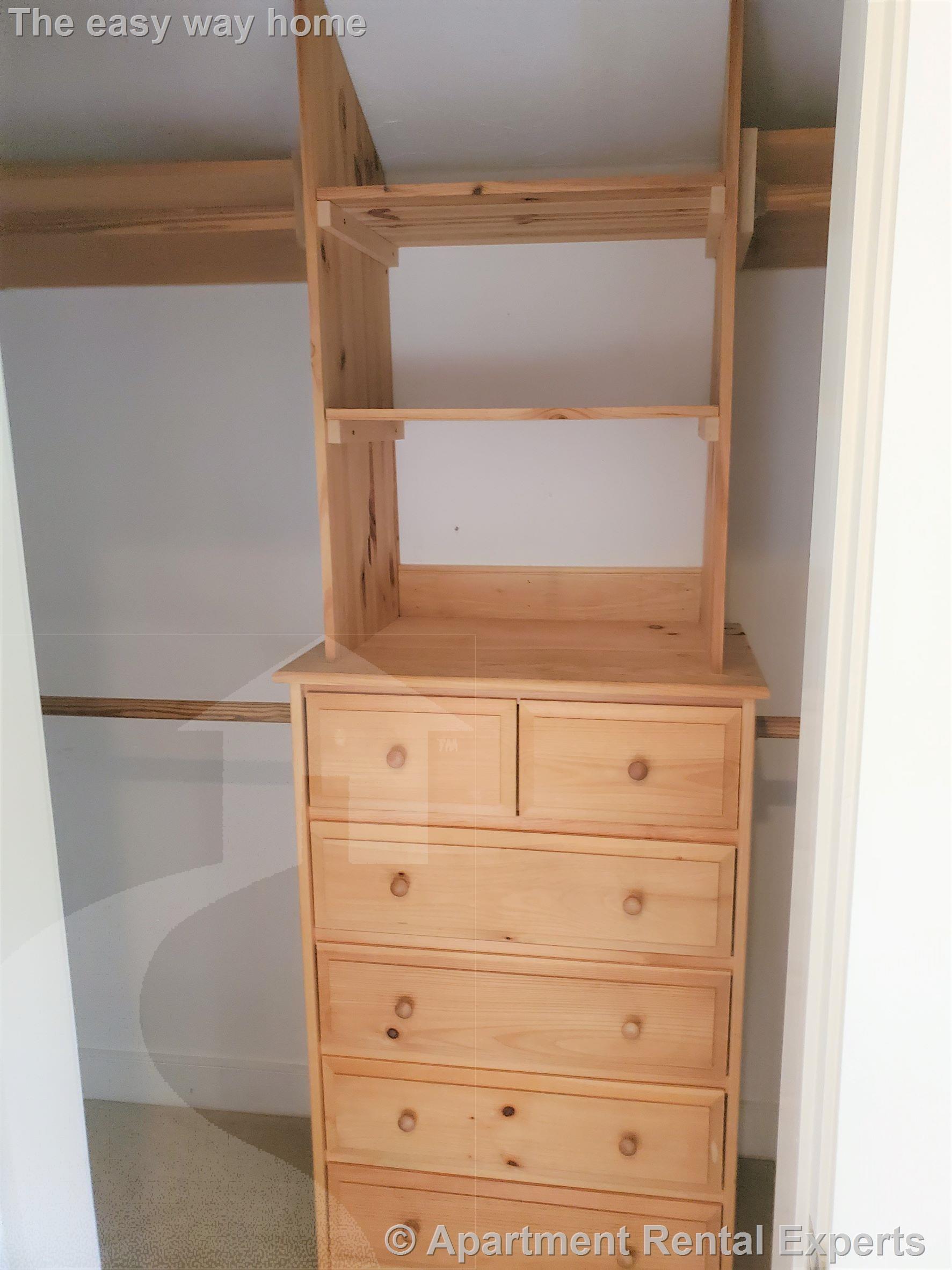 25 Burget Ave, Tufts