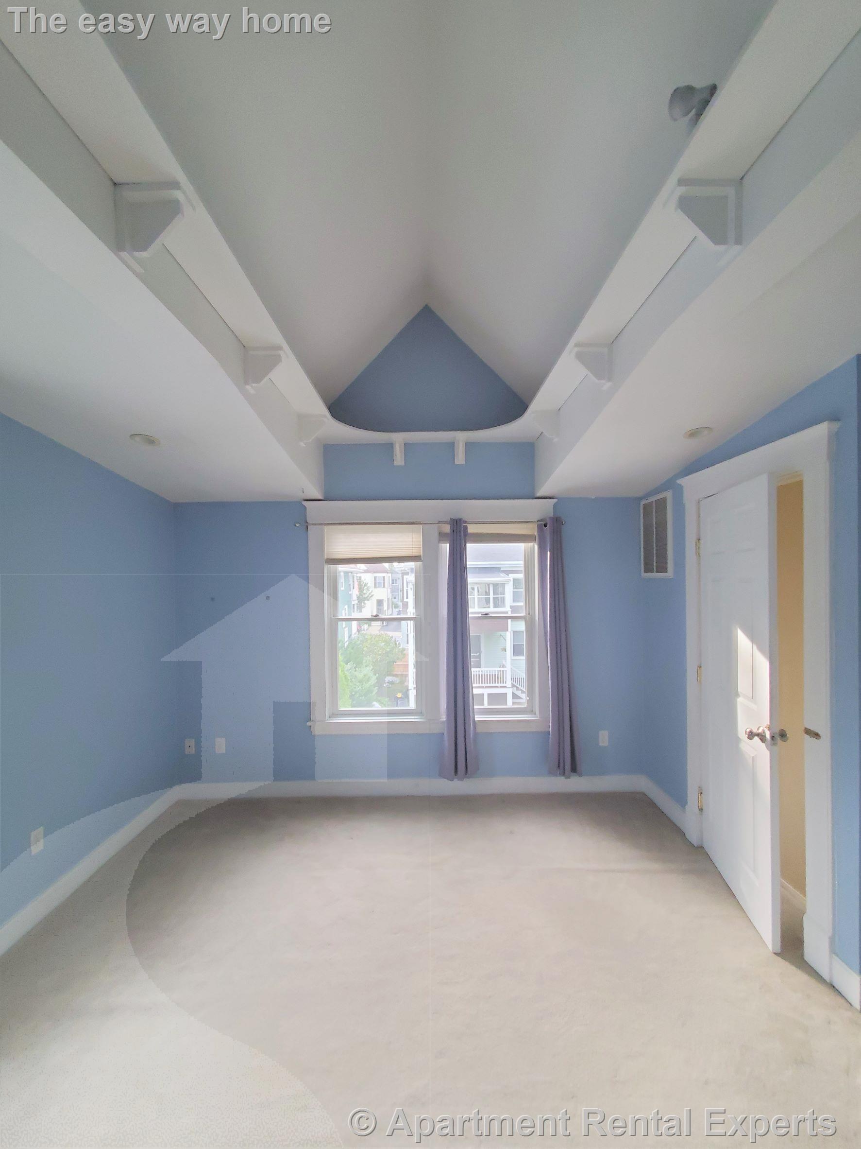 25 Burget Ave, Tufts