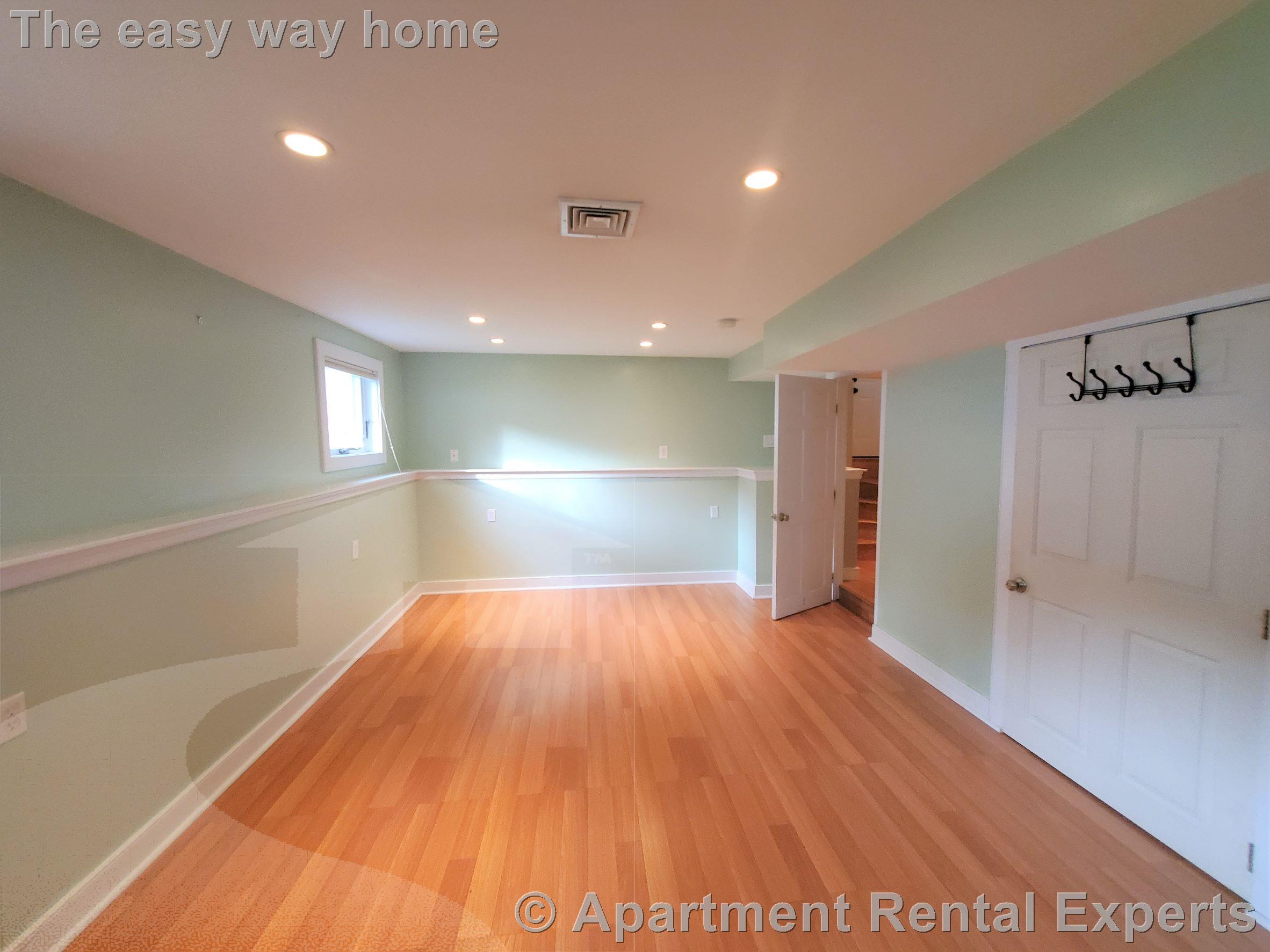 25 Burget Ave, Tufts