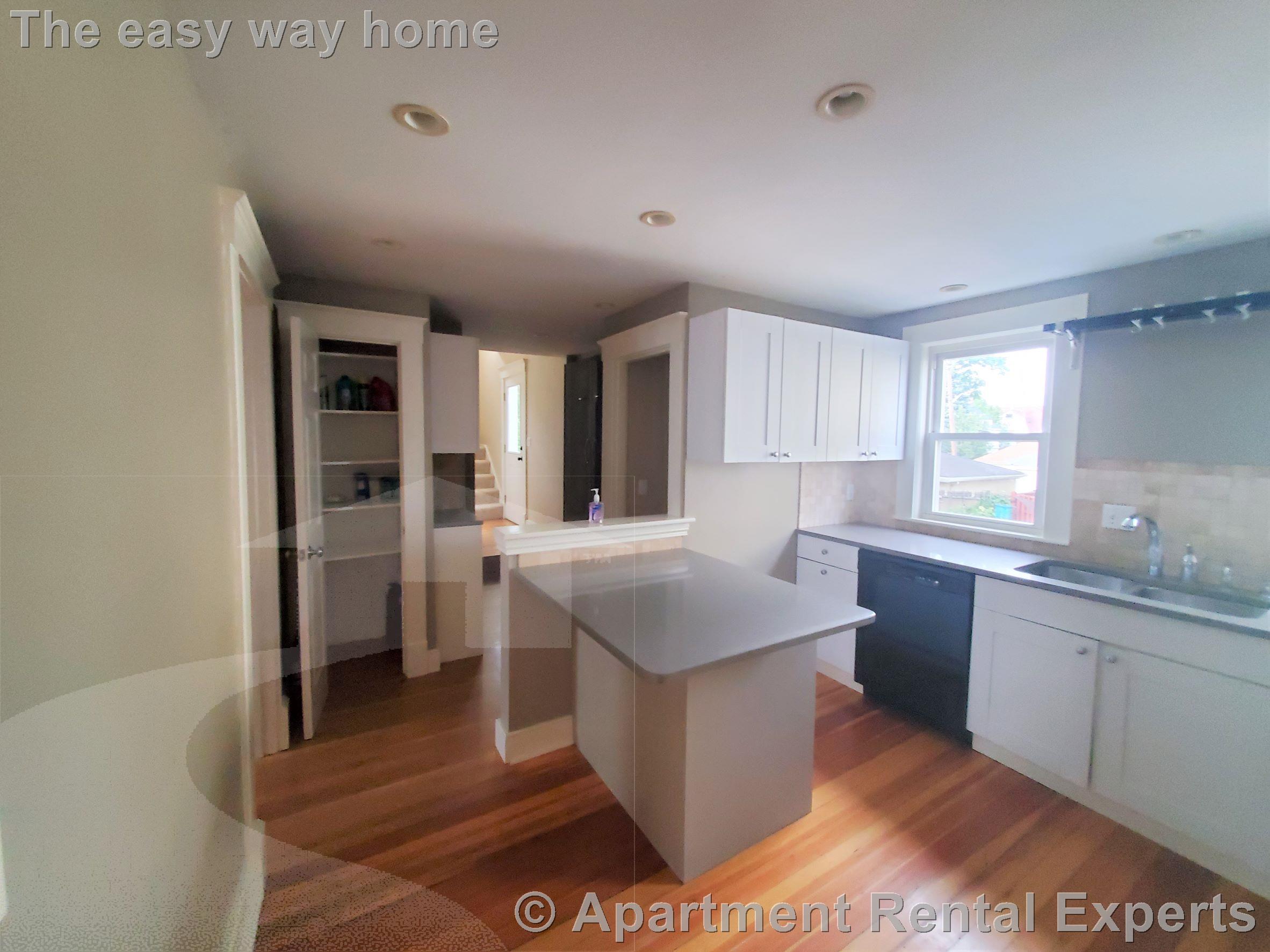 25 Burget Ave, Tufts