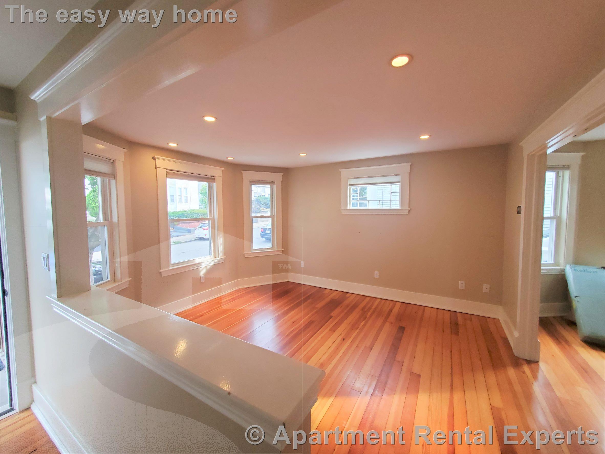 25 Burget Ave, Tufts