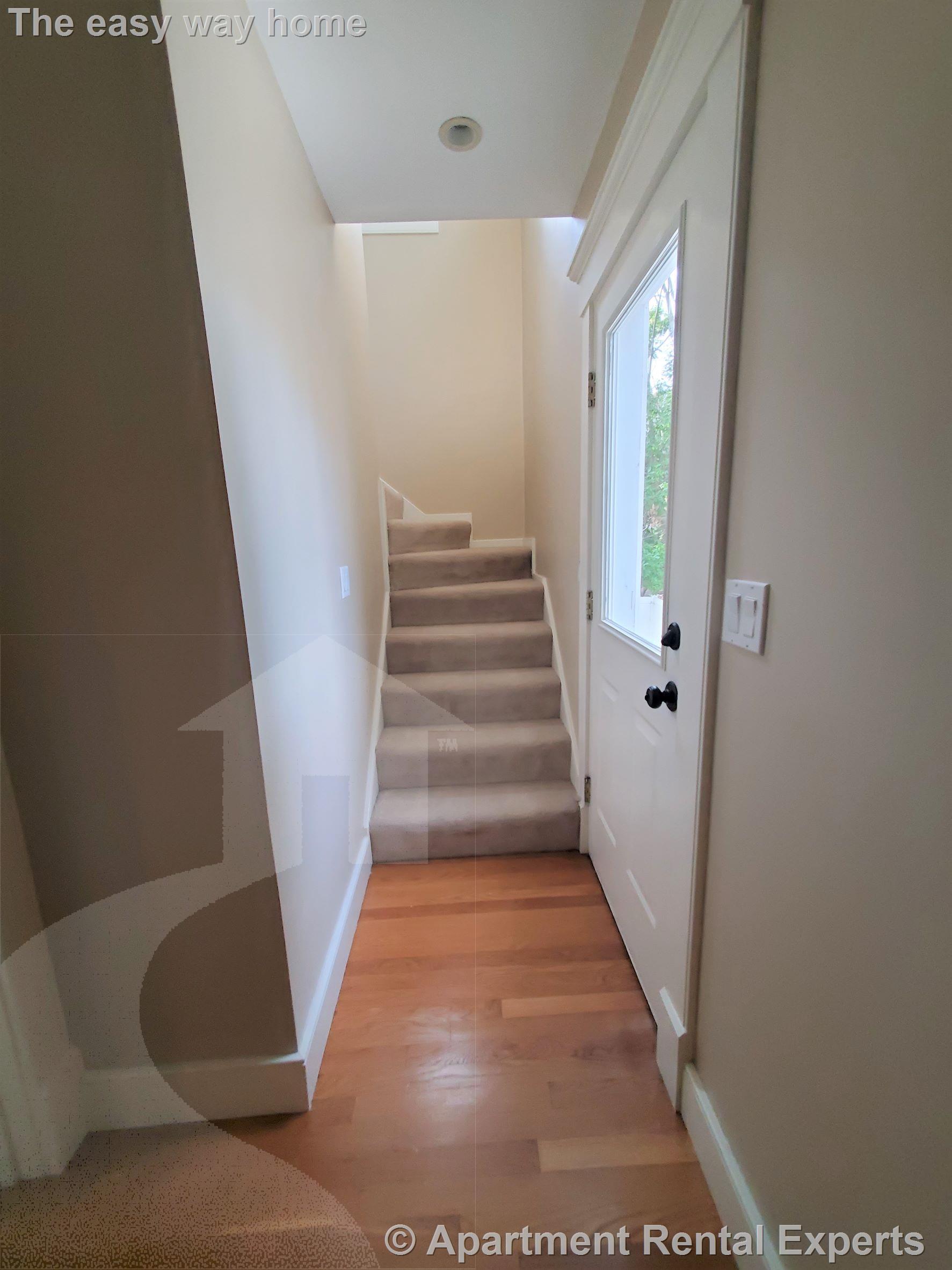 25 Burget Ave, Tufts