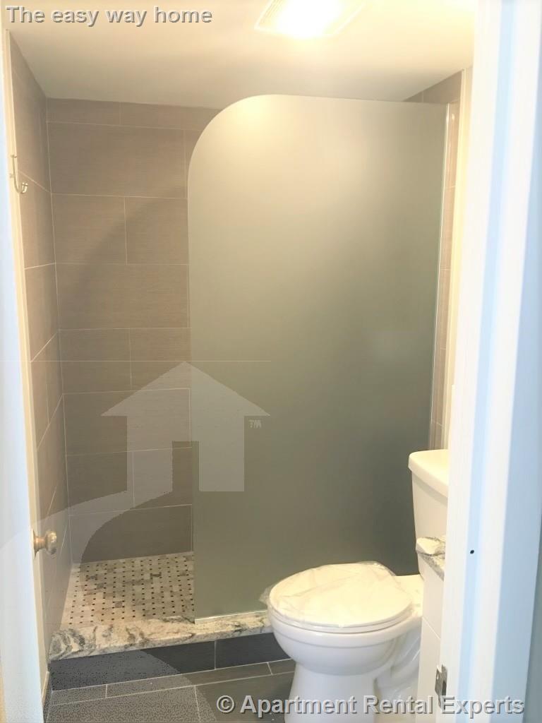 1105 Massachusetts Ave, Harvard Square