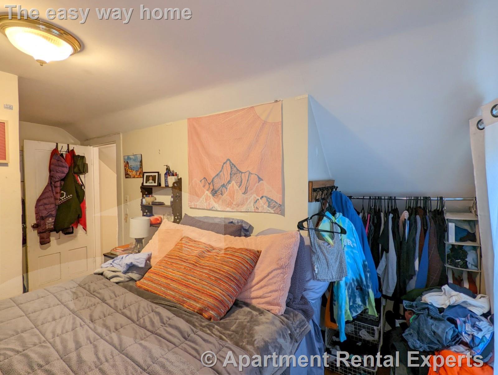 83 Yorktown St, Teele Square